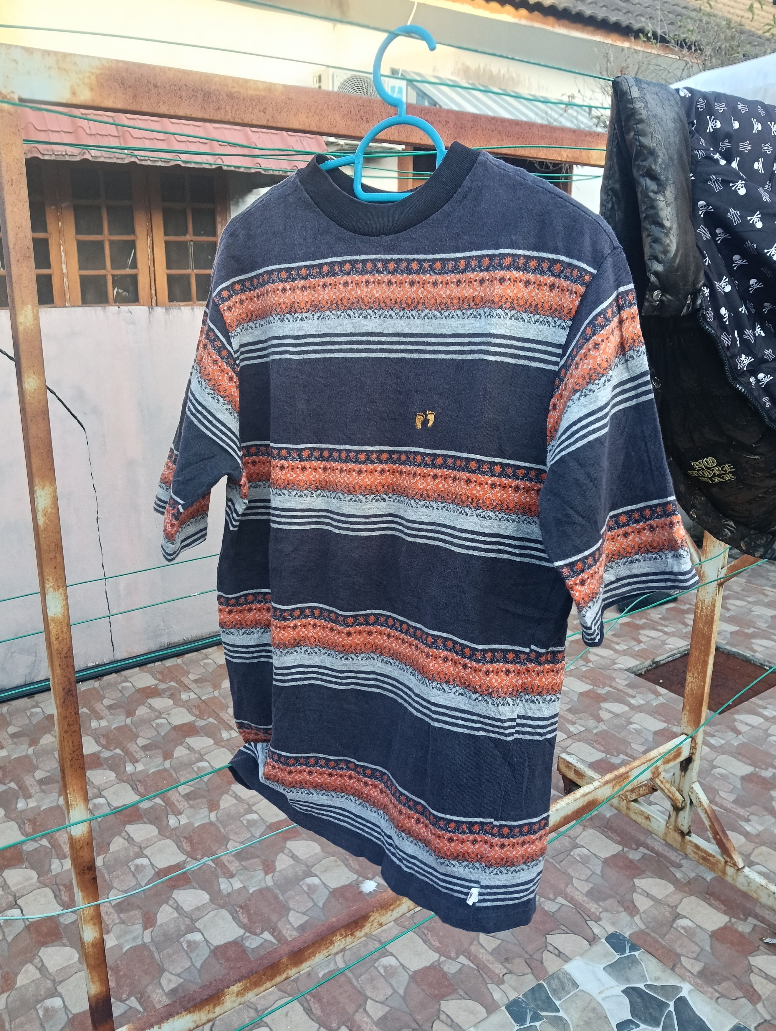 Vintage Vintage Hang Ten Size US M / EU 48-50 / 2 - 1 Thumbnail