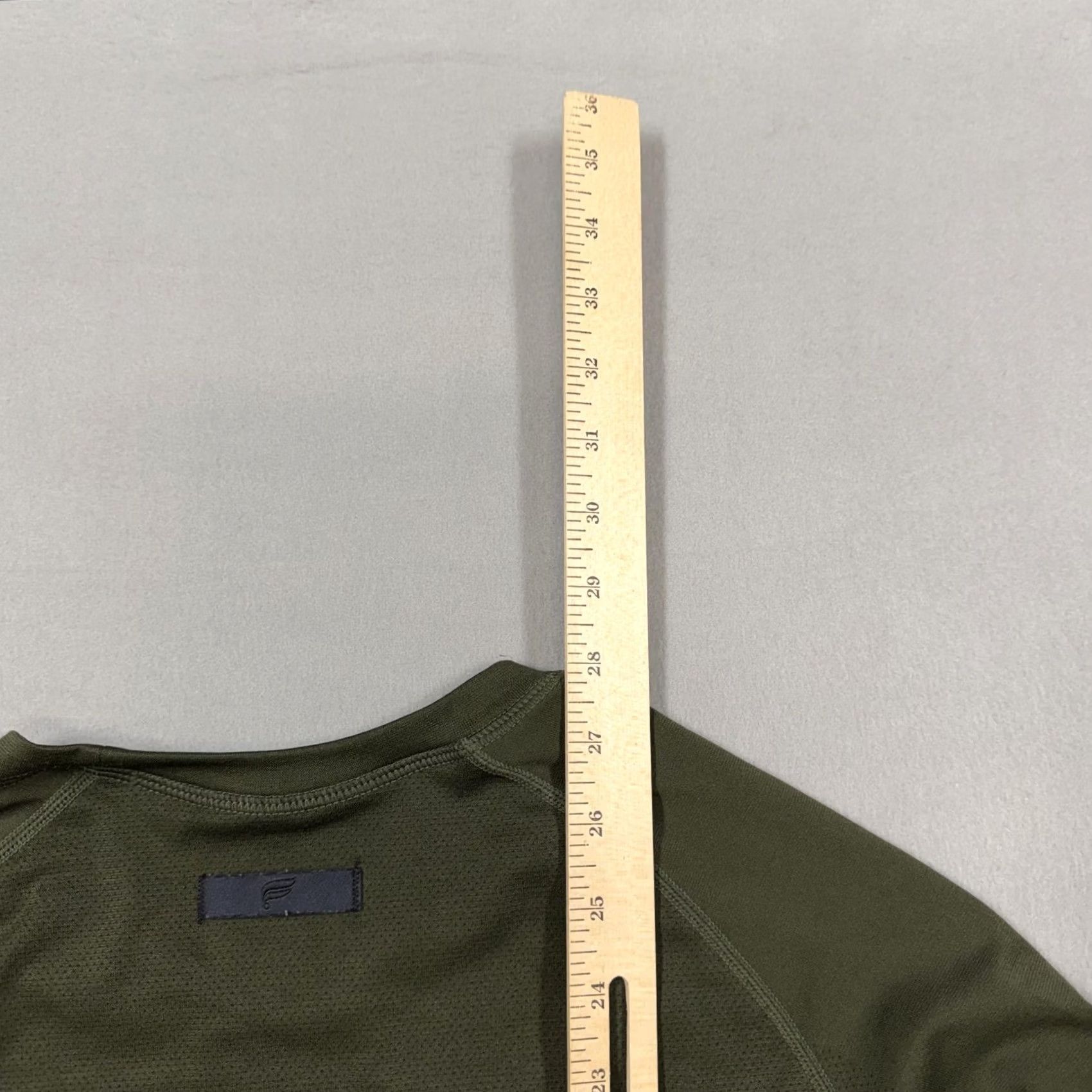 Fabletics Fabletics Shirt Mens M Green Long Raglan Sleeve Running Training Top Size US M / EU 48-50 / 2 - 6 Thumbnail