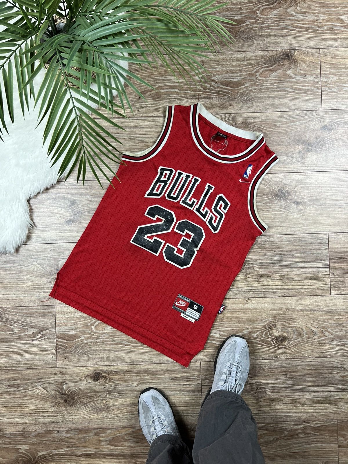 Michael jordan retro jersey best sale