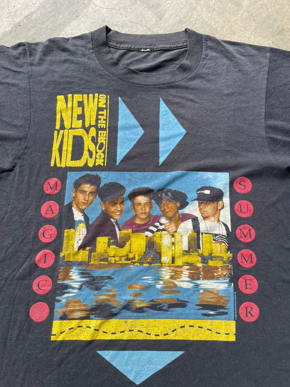 Band Tees Vintage 90s New Kids On The Block Magic Summer Band Tees Size US M / EU 48-50 / 2 - 3 Thumbnail