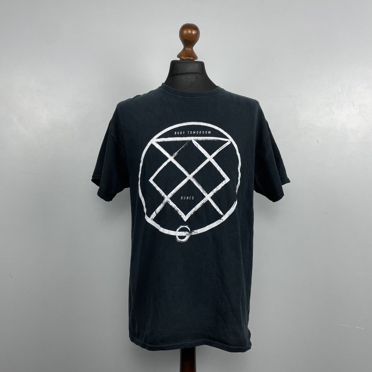 Band Tees × Vintage Vintage Bury Tomorrow Metalcore T-shirt Y2K Size US L / EU 52-54 / 3 - 2 Thumbnail