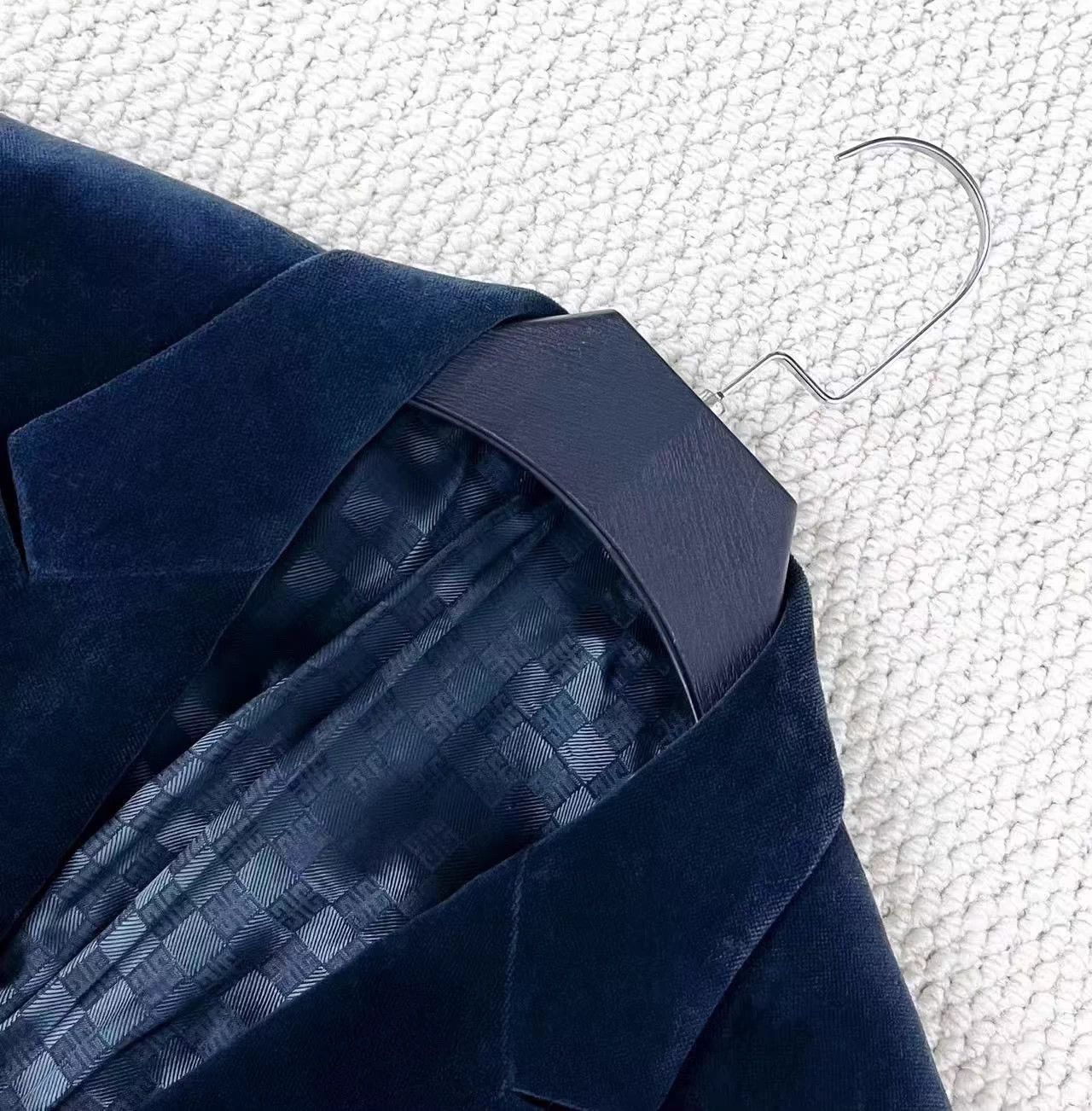 Givenchy Givenchy Navy 4G Logo Velvet Lined Blazer 52 Unisex Size 42L - 3 Thumbnail