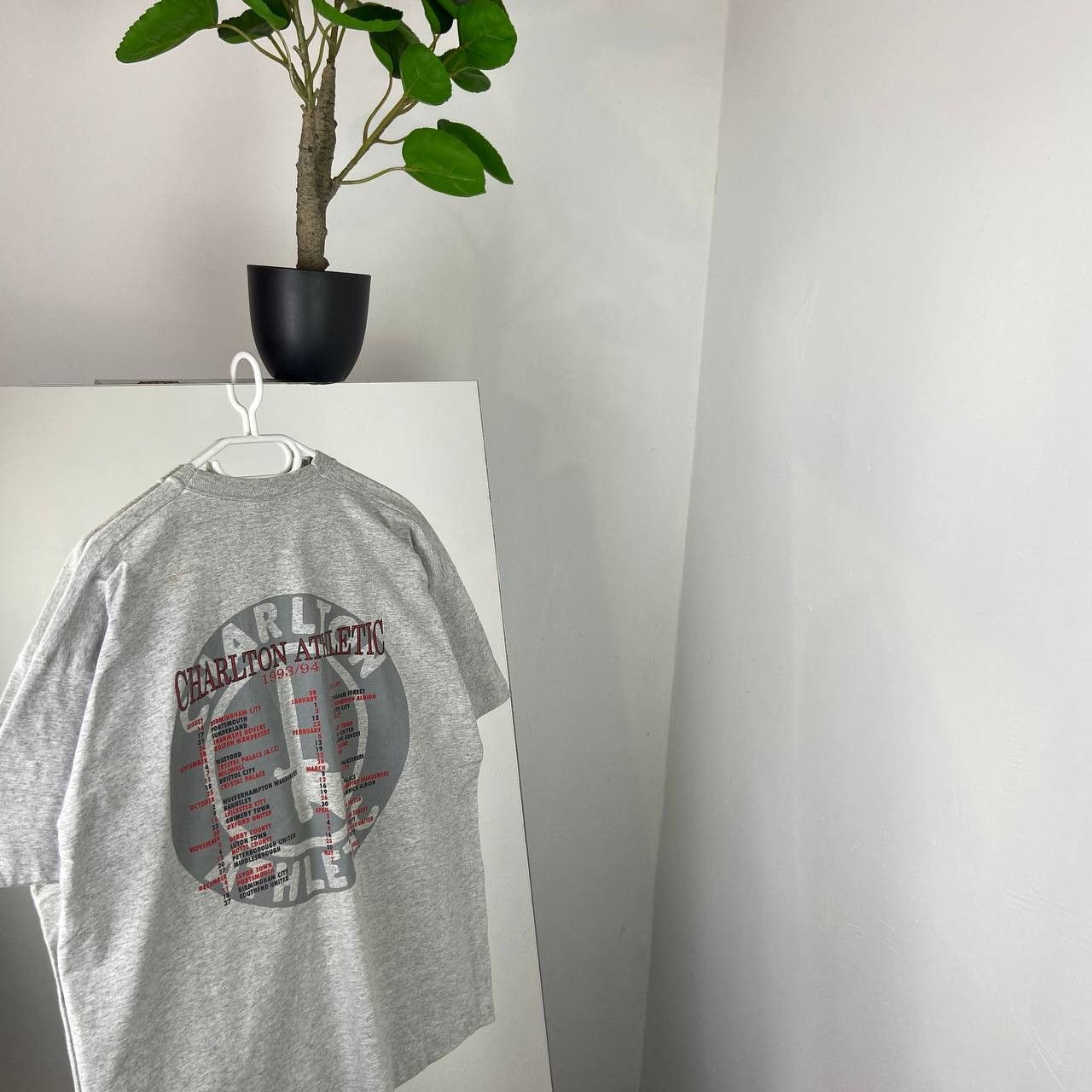 Vintage Vintage 1993 Charlton Athletic England Football Tee Soccer Size US XL / EU 56 / 4 - 2 Thumbnail