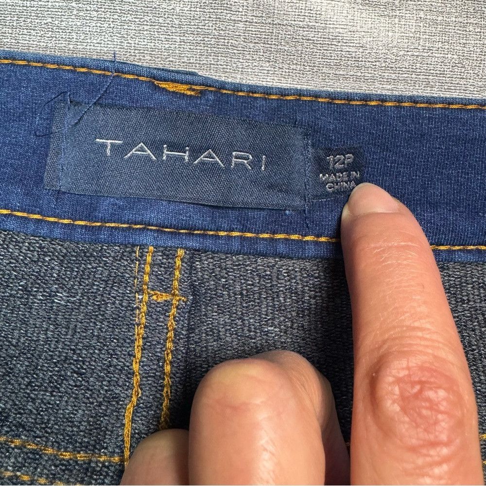 Elie Tahari NWT New Tahari Kelly Mid-Rise Skinny Blue Jeans Size 12 Pet Size 34" / US 12 / IT 48 - 5 Thumbnail