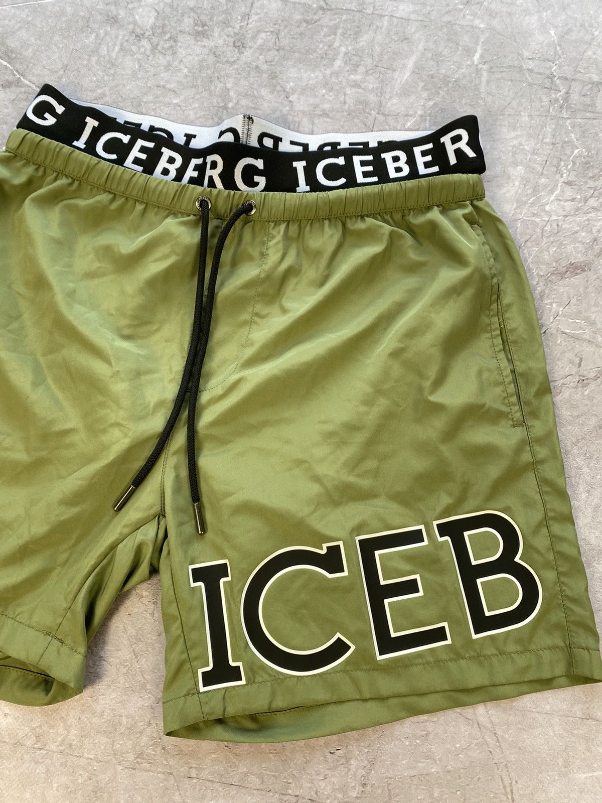 Iceberg × Vintage Rare Iceberg Beach Wear Big Logo Olive Shorts Size US 32 / EU 48 - 3 Thumbnail