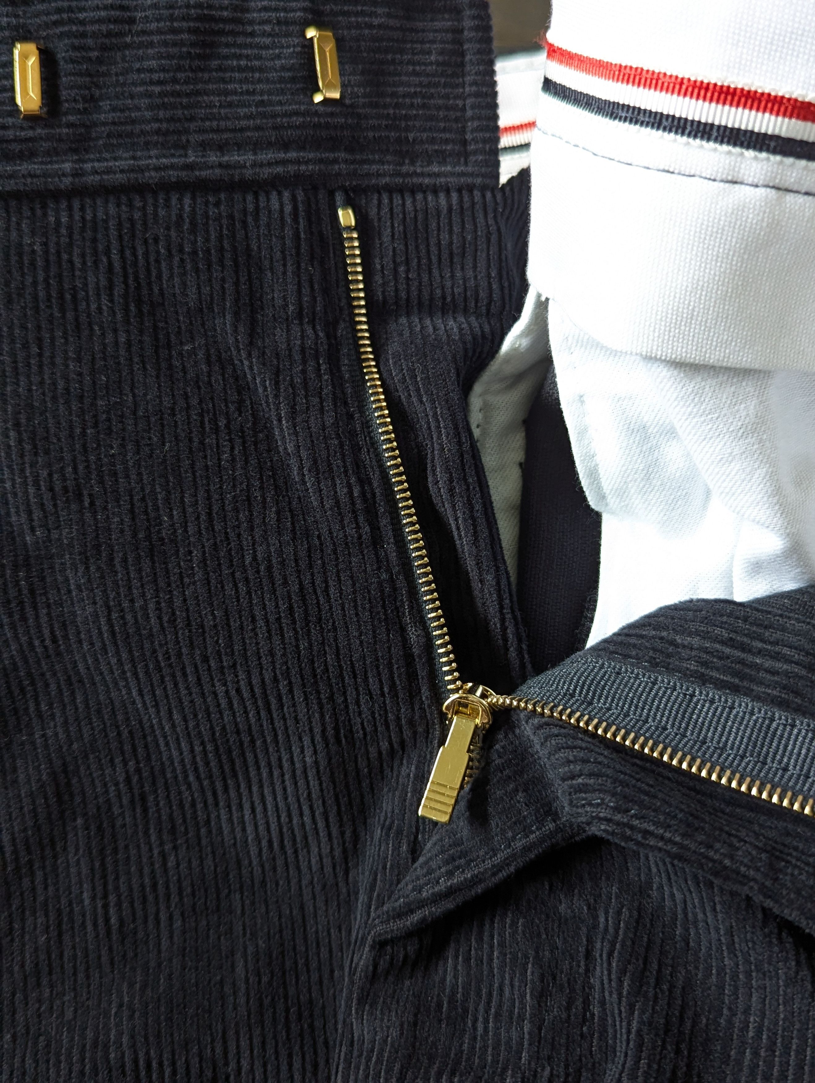 Thom Browne Navy Corduroy Cropped Trousers Size US 34 / EU 50 - 2 Thumbnail