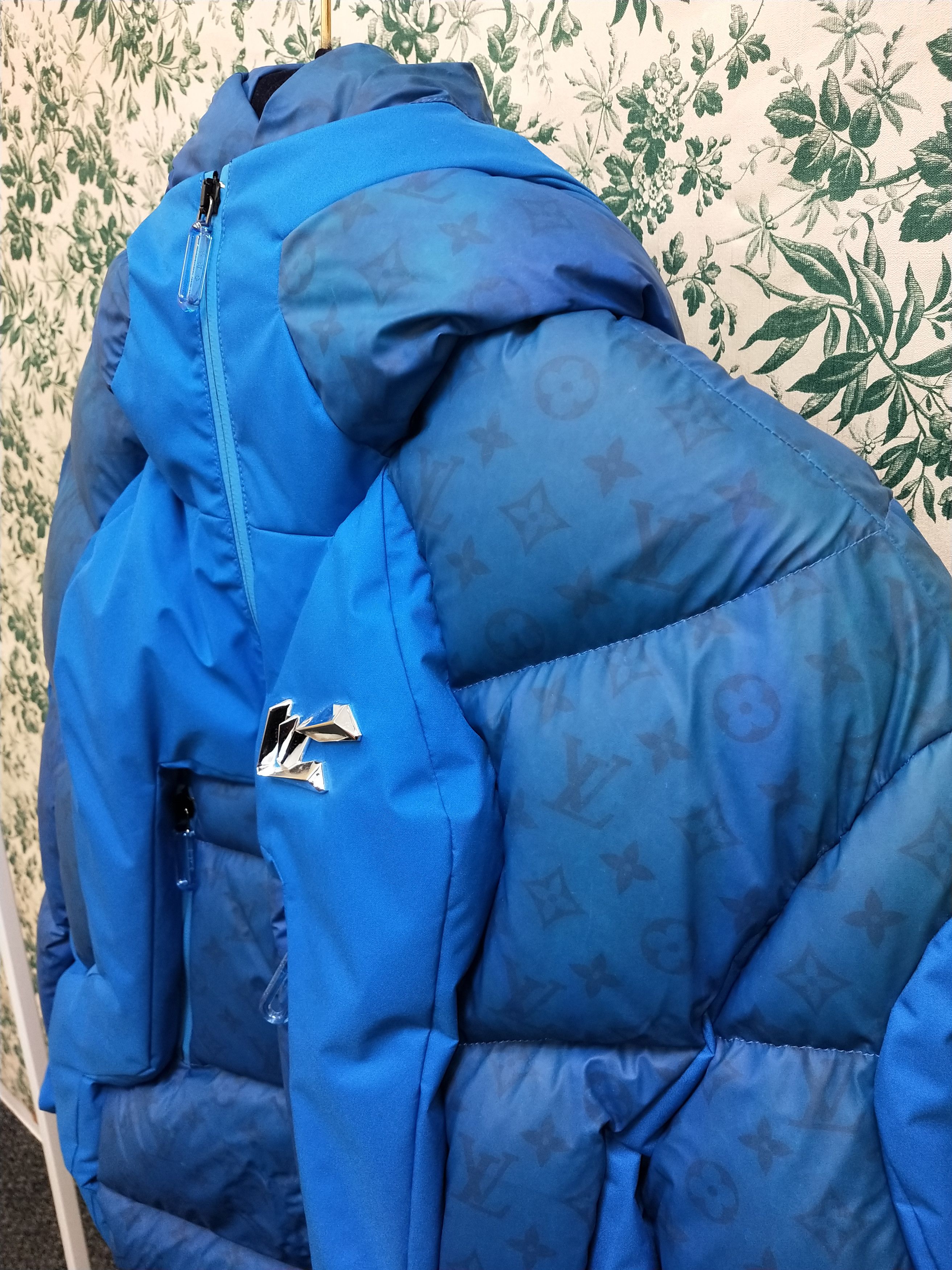Louis Vuitton 2054 Heat Reactive Puffer Jacket Size US M / EU 48-50 / 2 - 3 Thumbnail