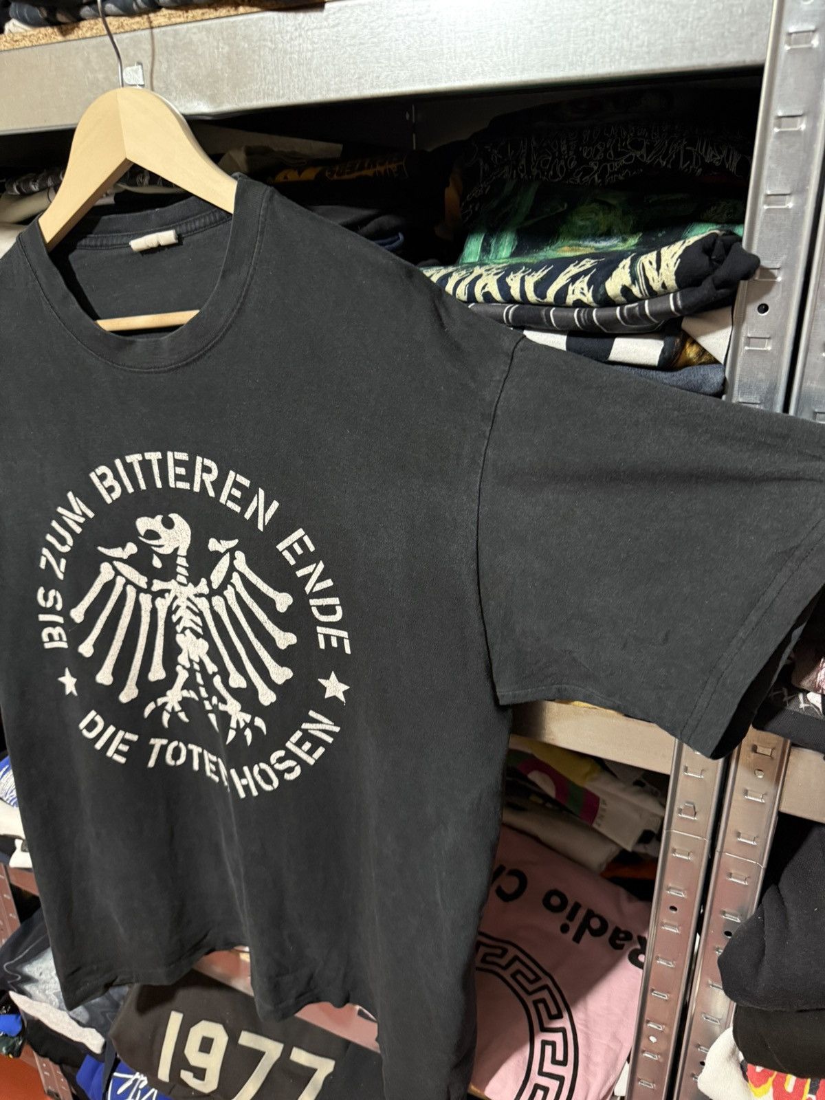 Band Tees Vintage 2000’s Die Toten Hosen Rock Band Retro T-Shirt Y2K Size US XL / EU 56 / 4 - 5 Thumbnail