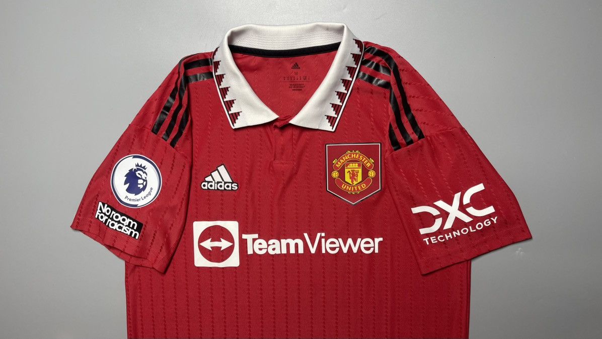 Vintage MANCHESTER UNITED ADIDAS 2022/2023 SOCCER JERSEY #7 RONALDO Size US M / EU 48-50 / 2 - 3 Thumbnail