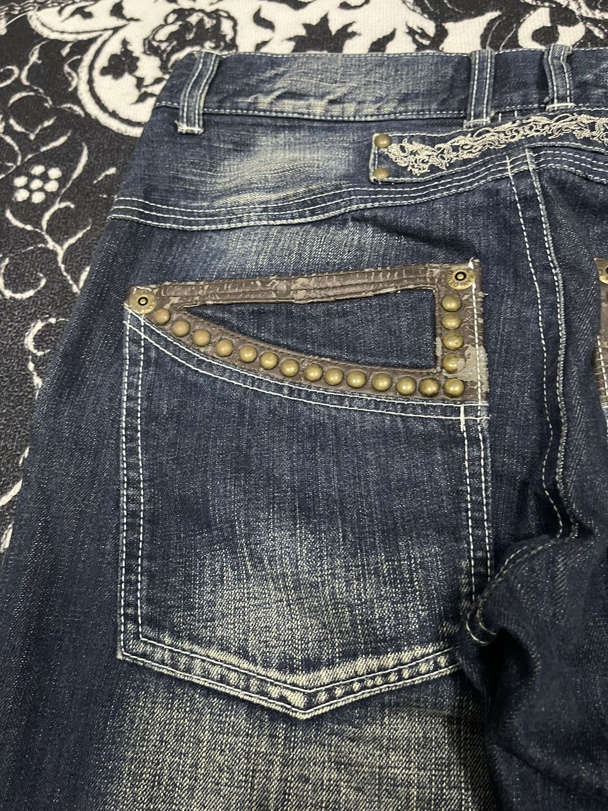 Karl Kani 90s KARL KANI STRAIGHT CUT EMBROIDERED JEANS Size US 31 - 19 Thumbnail