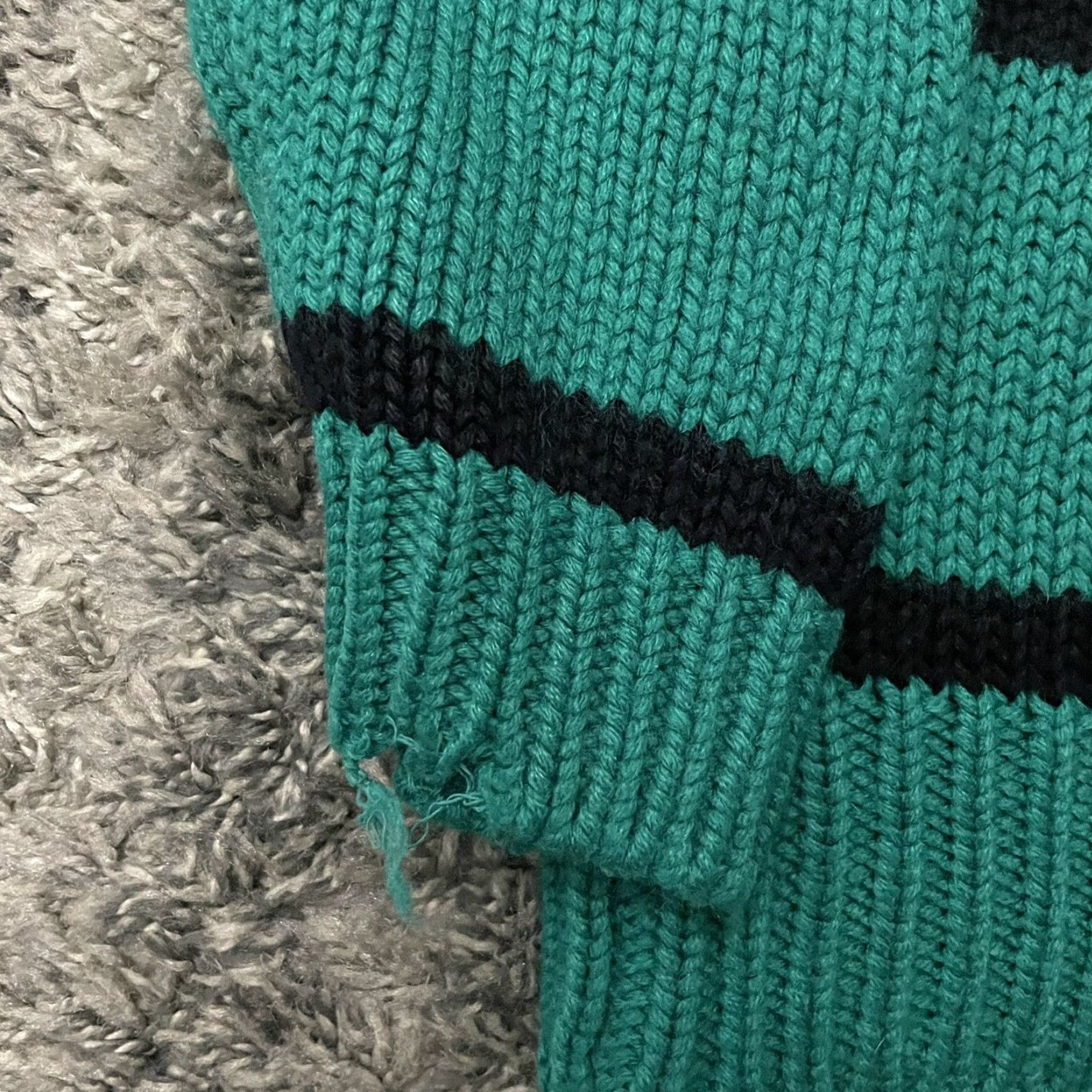 Vintage VINTAGE Pretense Womens Sweater Collared Striped Green Acrylic Size Medium Pullover Knits Winter Fall Women Size M / US 6-8 / IT 42-44 - 4 Thumbnail