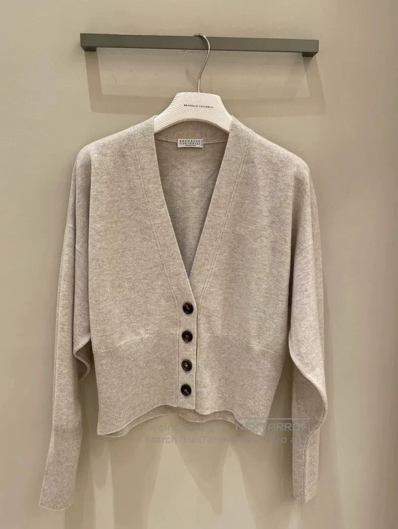 Brunello Cucinelli Brunello Cucinelli Ladies Cashmere Wool V-neck Knit Cardig Size XS / US 0-2 / IT 36-38 - 1 Thumbnail