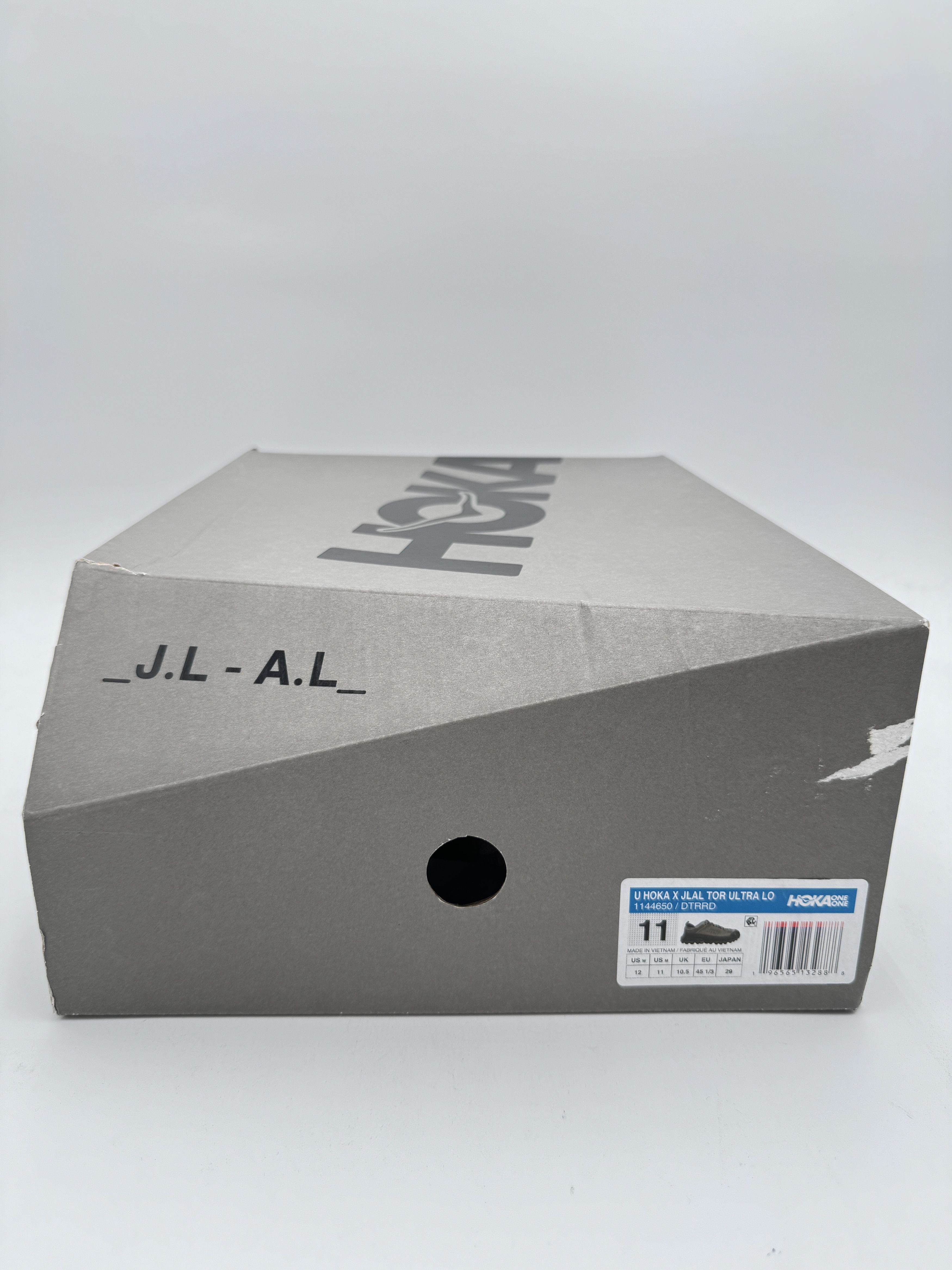 Hoka × _J.L-A.L_ JLAL Hoka One One Tor Ultra Low Dune Gray Size US 11 / EU 44 - 12 Thumbnail