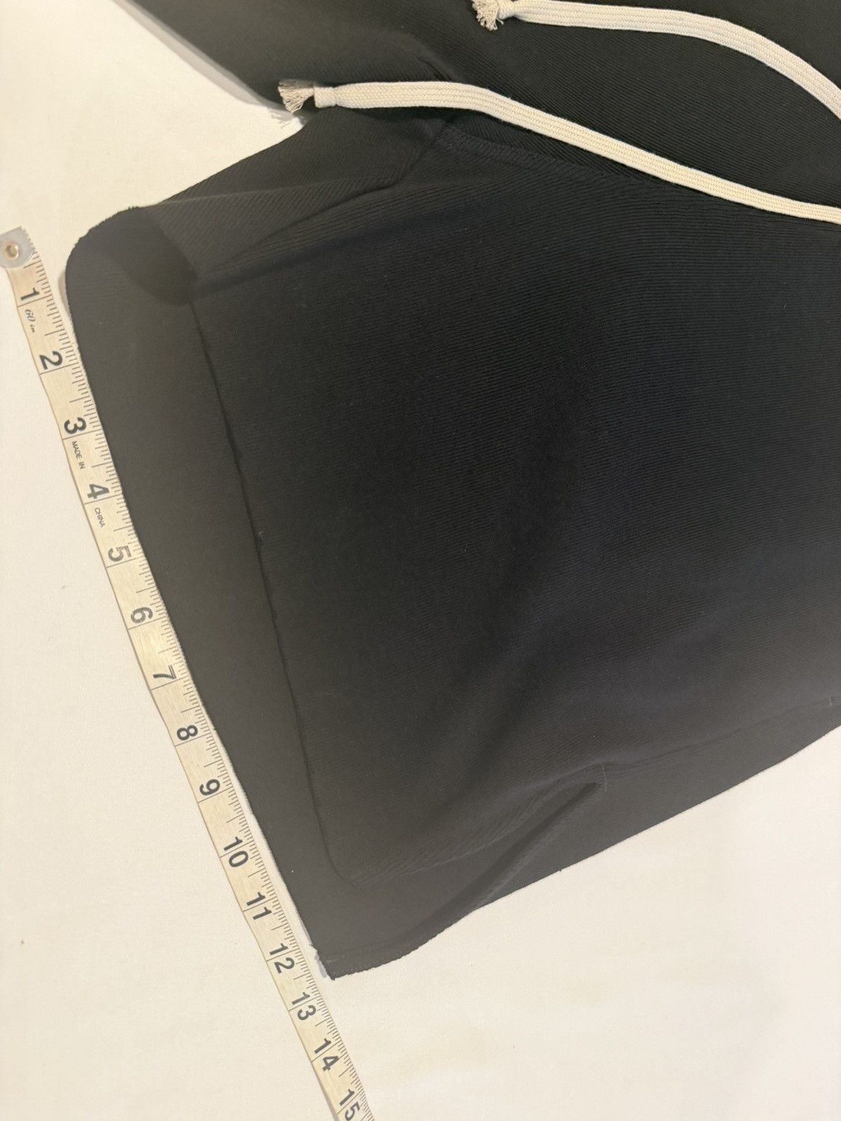 Rick Owens Rick owens mens shorts. 48/M. $790 Size US 32 / EU 48 - 4 Thumbnail