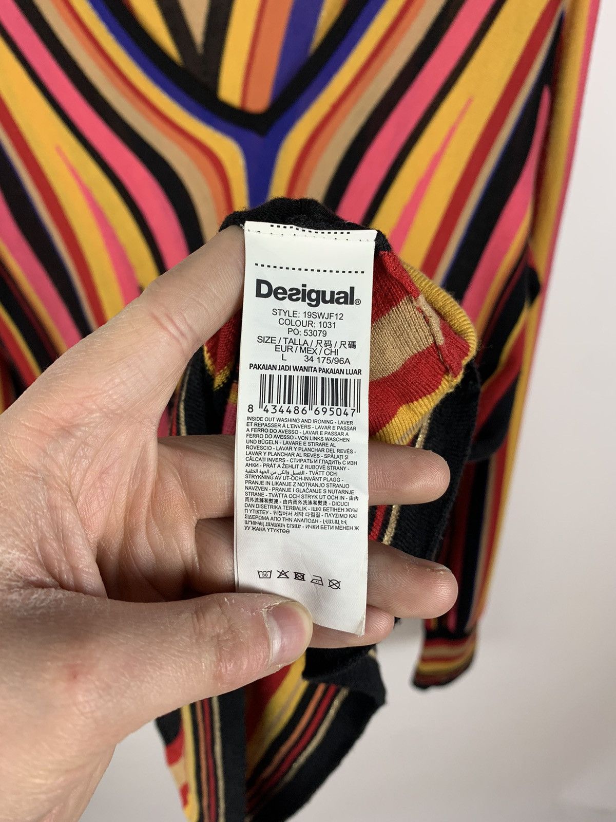 Desigual Women’s Desigual Striped V-Neck Knit Sweater Size L Y2K Art Size L / US 10 / IT 46 - 8 Thumbnail