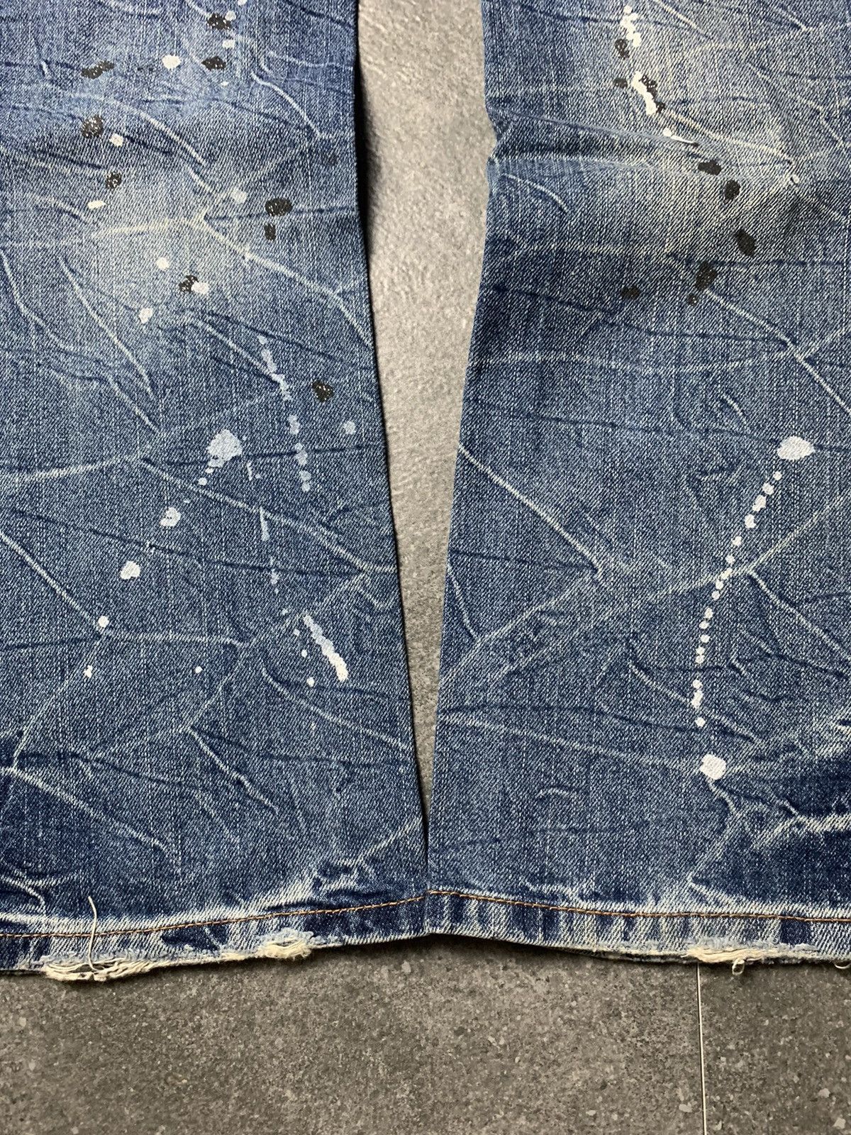 Japanese Brand 2000s Lowbox Honeycomb Splatted Bootcut Jeans Size US 29 - 15 Thumbnail
