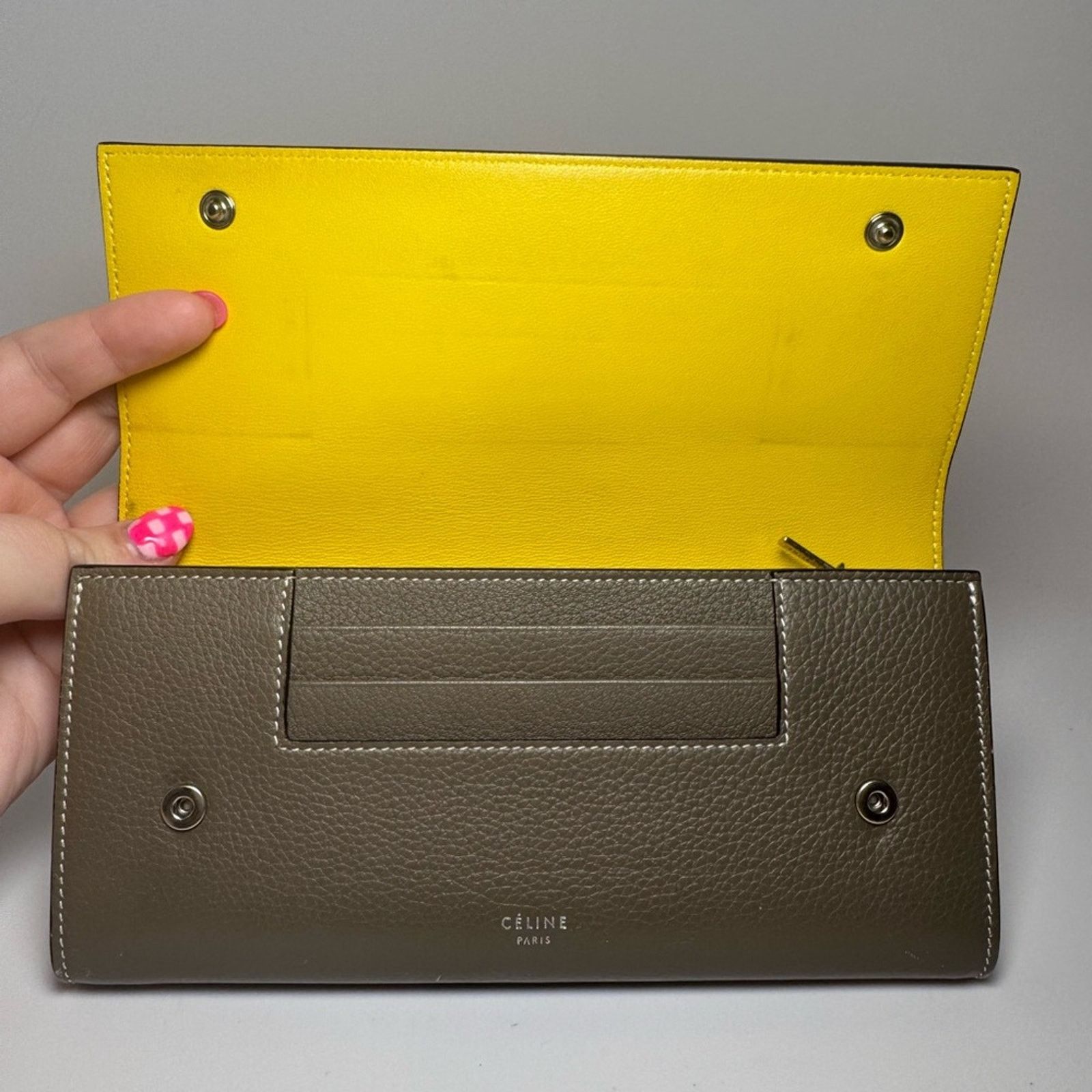 Celine Celine Large Flap Multifunction Wallet Grey Grained Leather Size ONE SIZE - 6 Thumbnail