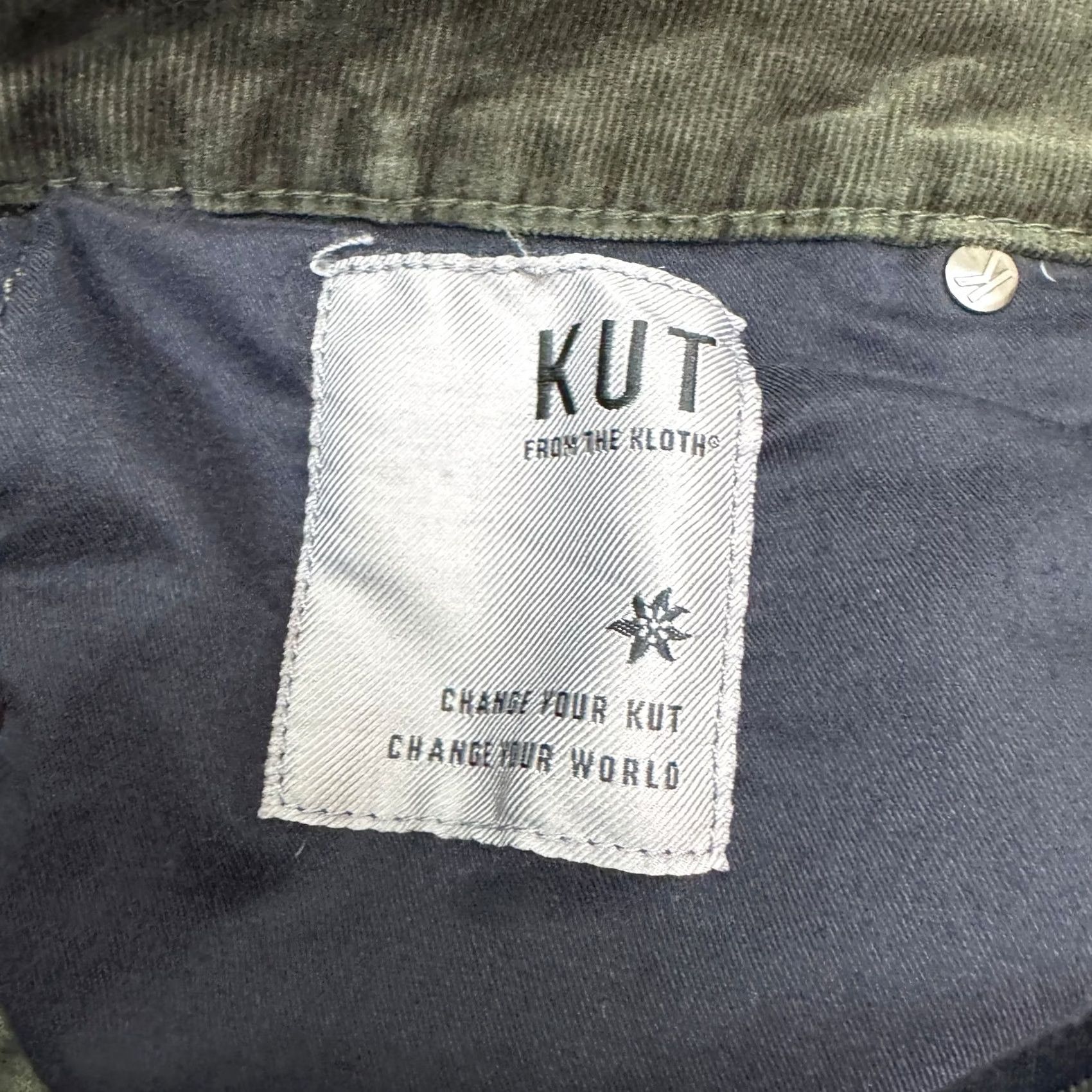Vintage KUT From The Kloth Mom Jean Corduroy High Rise Womens Green 12P Size 34" / US 12 / IT 48 - 7 Thumbnail
