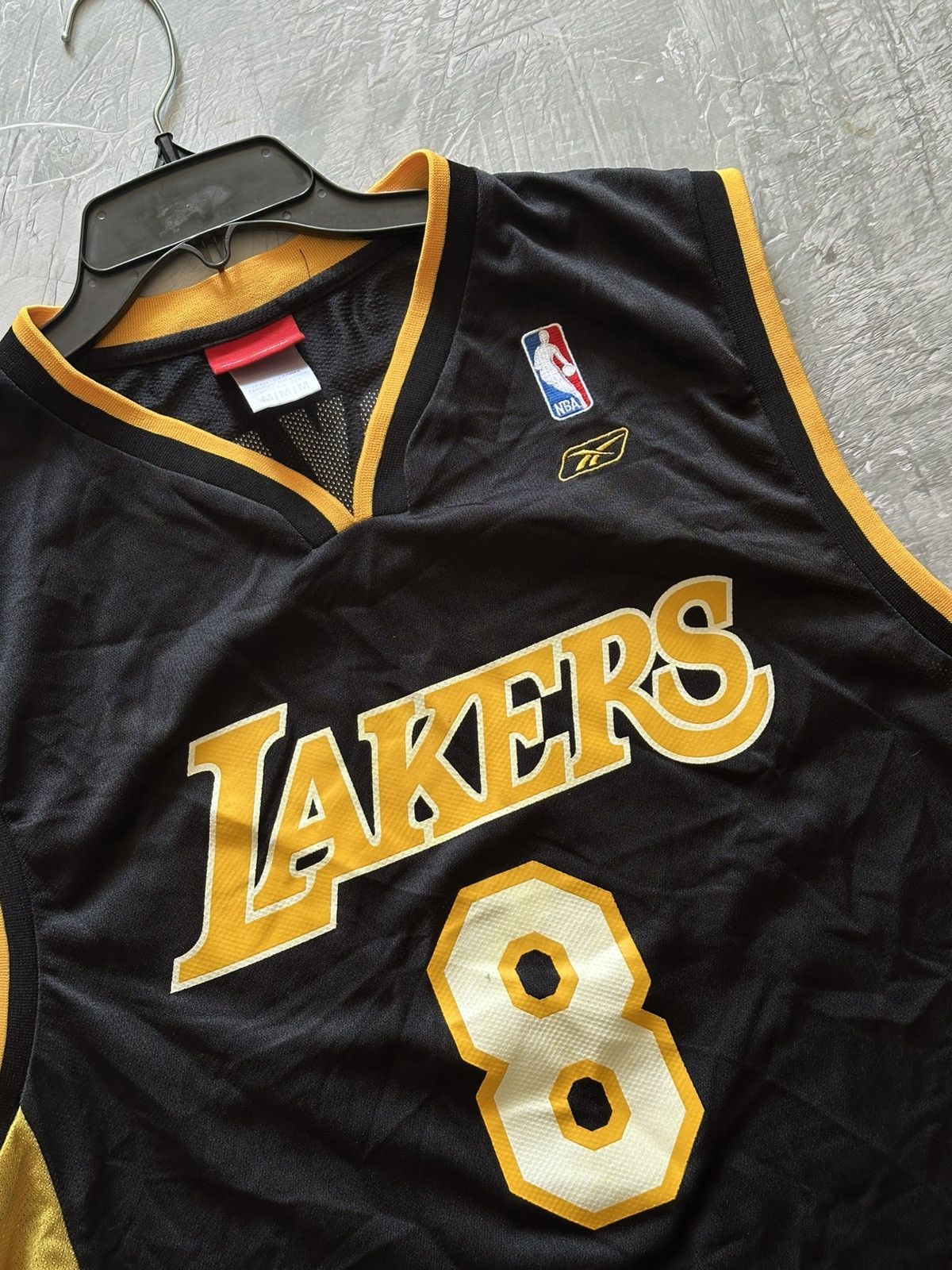 Reebok 🔥 Vintage Rare Lakers 8 Kobe Bryant NBA Jersey Size US M / EU 48-50 / 2 - 2 Thumbnail