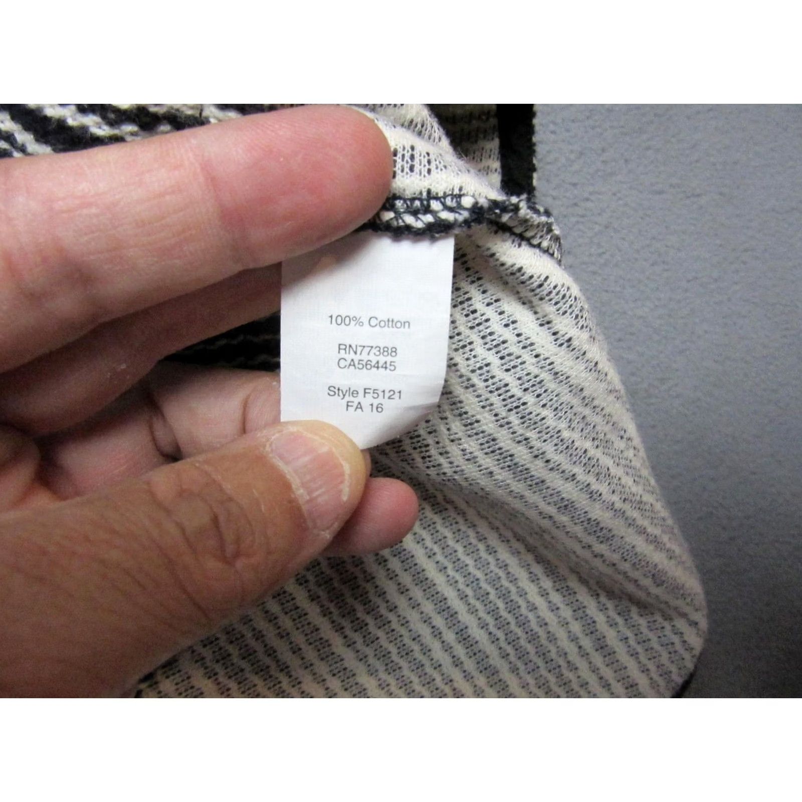 Madewell Madewell Womens XS Black White Sleeveless Mock Neck Zip Back Top Size XS / US 0-2 / IT 36-38 - 3 Thumbnail