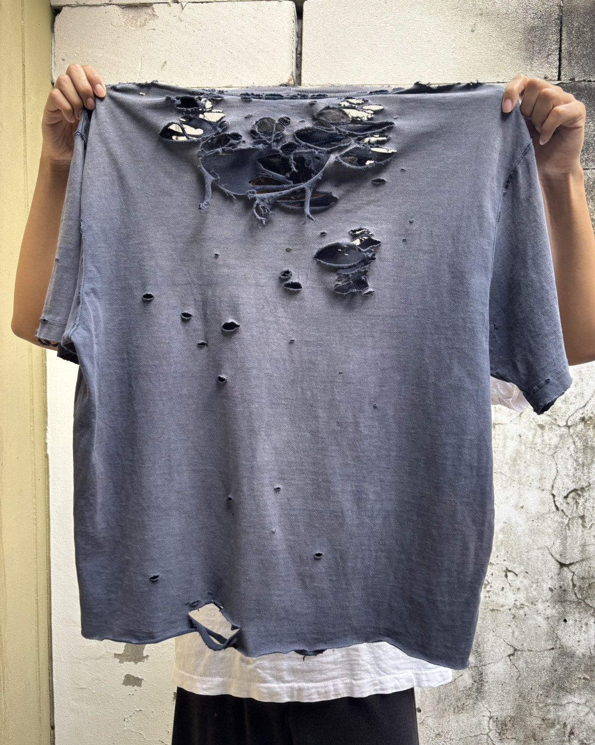 Carhartt Thrashed Carhartt Faded T Shirt Distressed Navy ERD GRUNGE Size US L / EU 52-54 / 3 - 3 Thumbnail