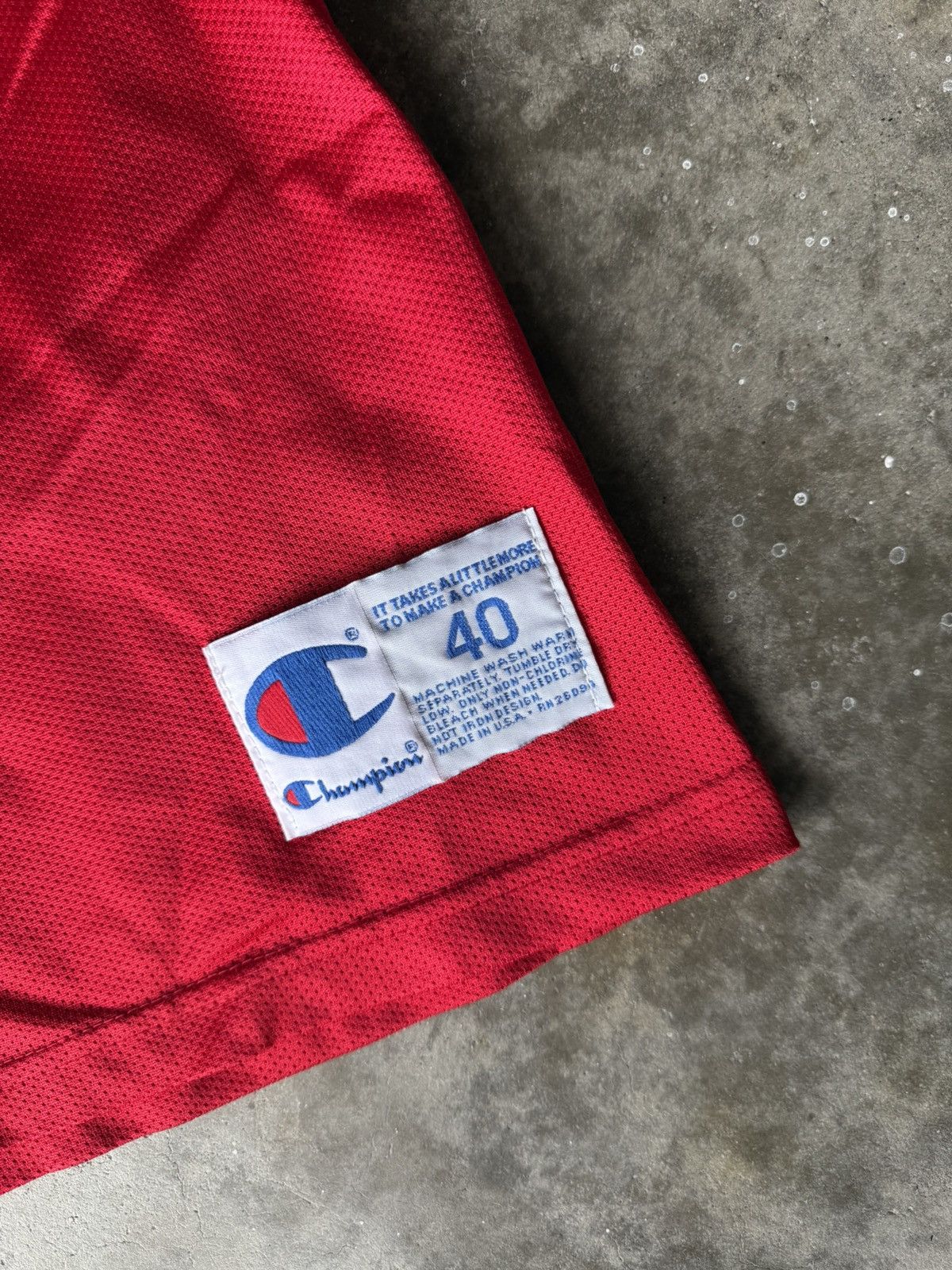 Champion × Vintage Chicago Bulls Basketball Jersey by Champion Size 40 Size US L / EU 52-54 / 3 - 2 Thumbnail