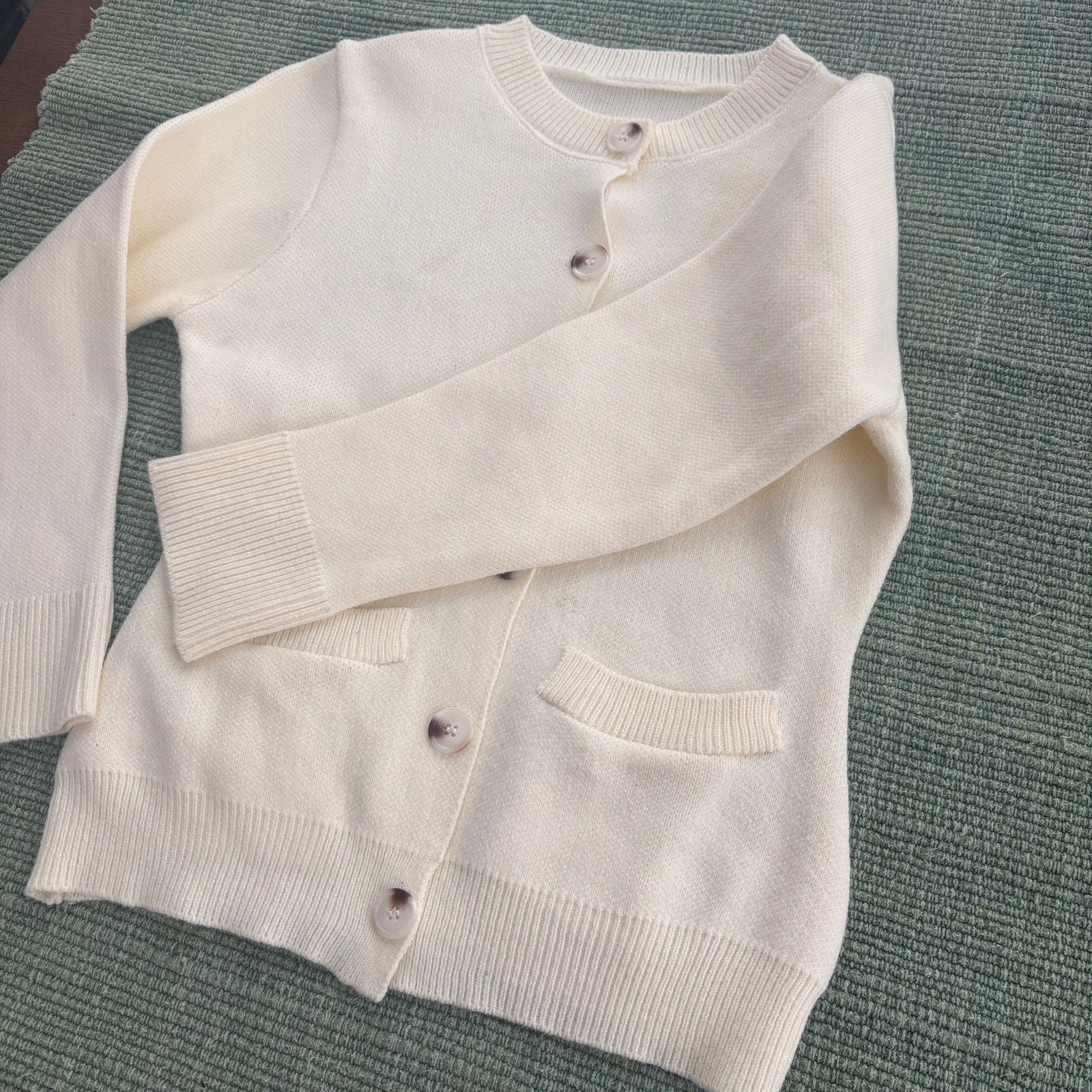 Vintage True vintage 60s womens thick knit hourglass shape sweater Size M / US 6-8 / IT 42-44 - 6 Thumbnail