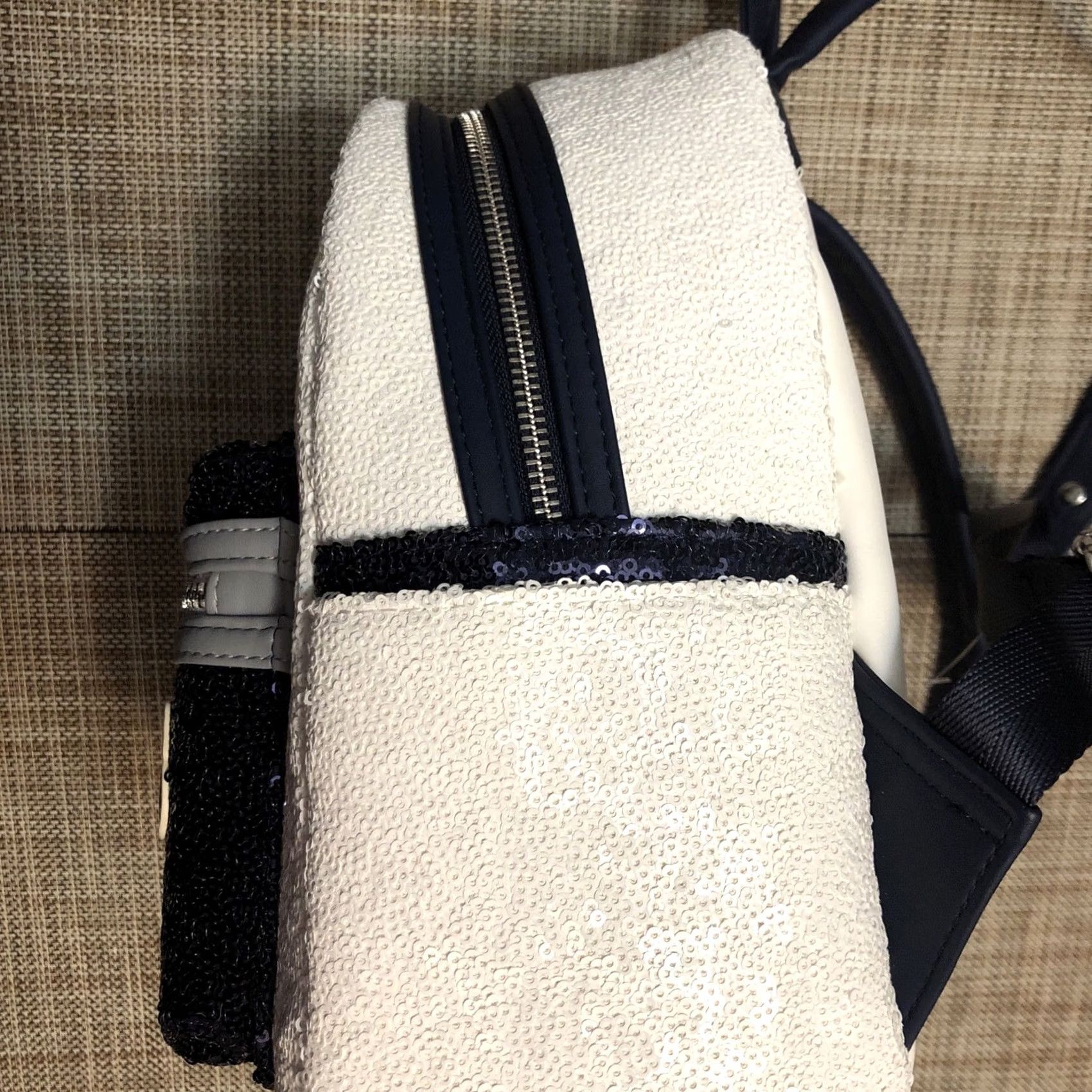 Vintage Loungefly NFL Dallas Cowboys Sequin Mini Backpack White Women Size ONE SIZE - 6 Thumbnail