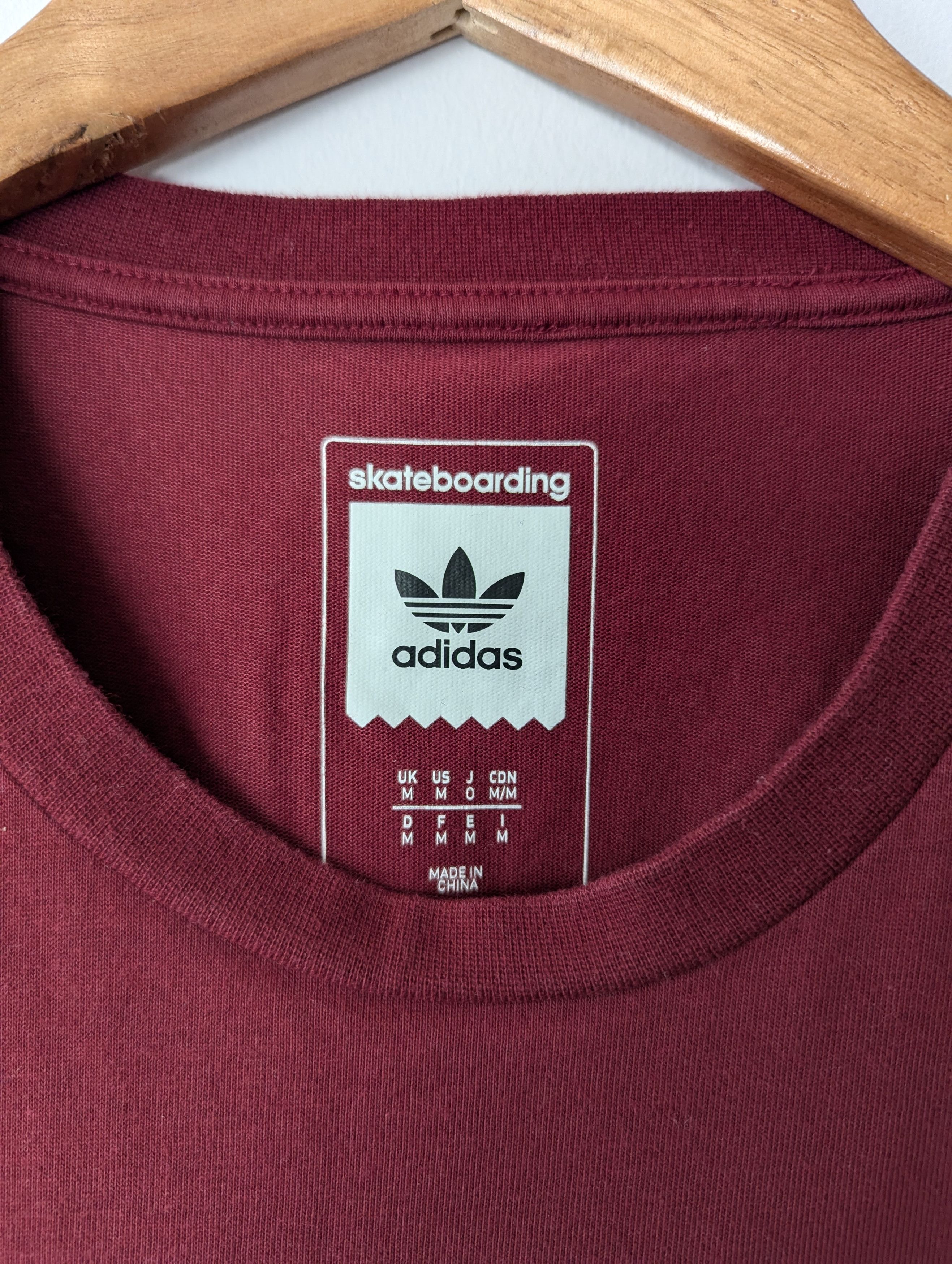 Adidas ADIDAS SKATEBOARDING RED T-SHIRT - SURF SKATE - VINTAGE Size US M / EU 48-50 / 2 - 3 Thumbnail