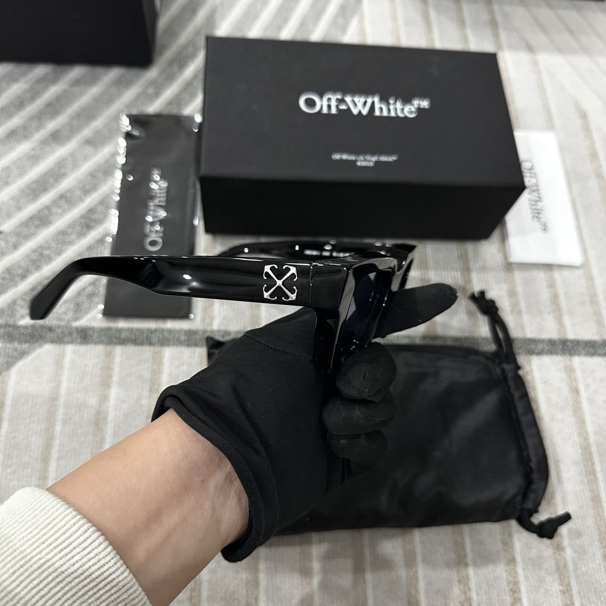 Off-White OFF WHITE VIRGIL BLACK LIGHT SUNGLASSES Size ONE SIZE - 6 Thumbnail