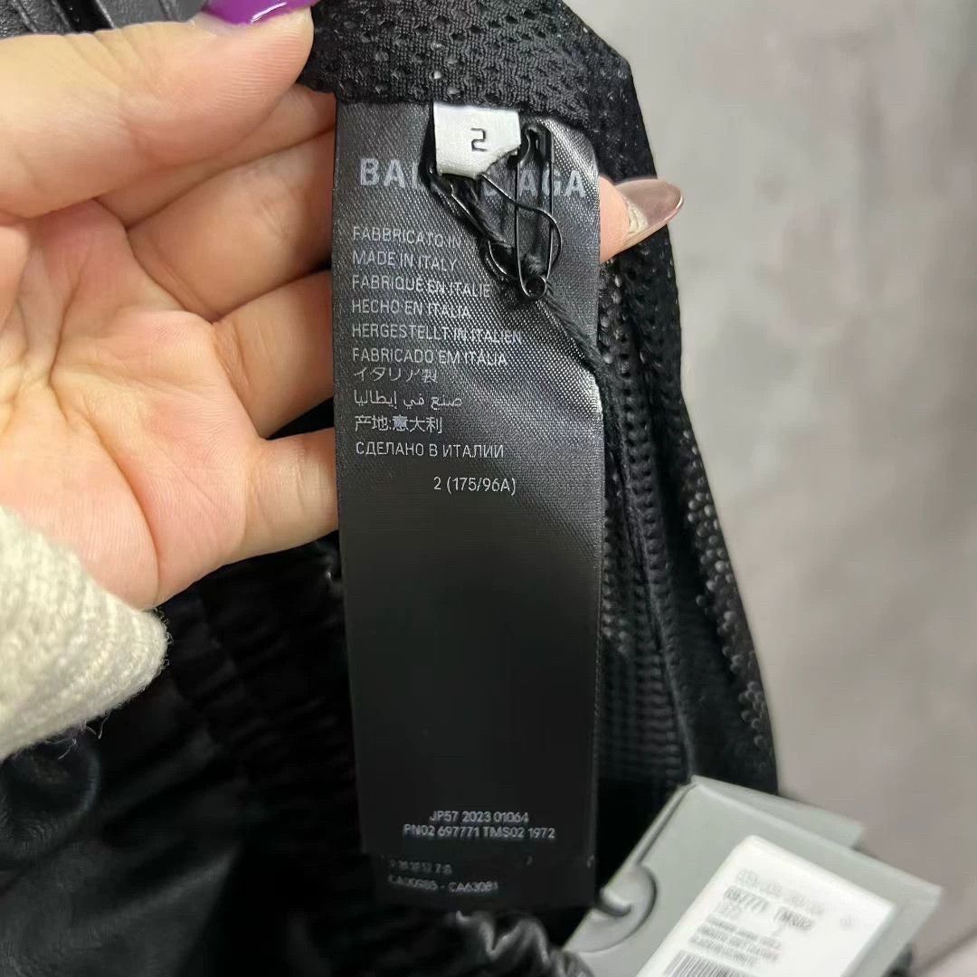 Balenciaga balenciaga color logo print hooded leather jacket Size US M / EU 48-50 / 2 - 3 Thumbnail