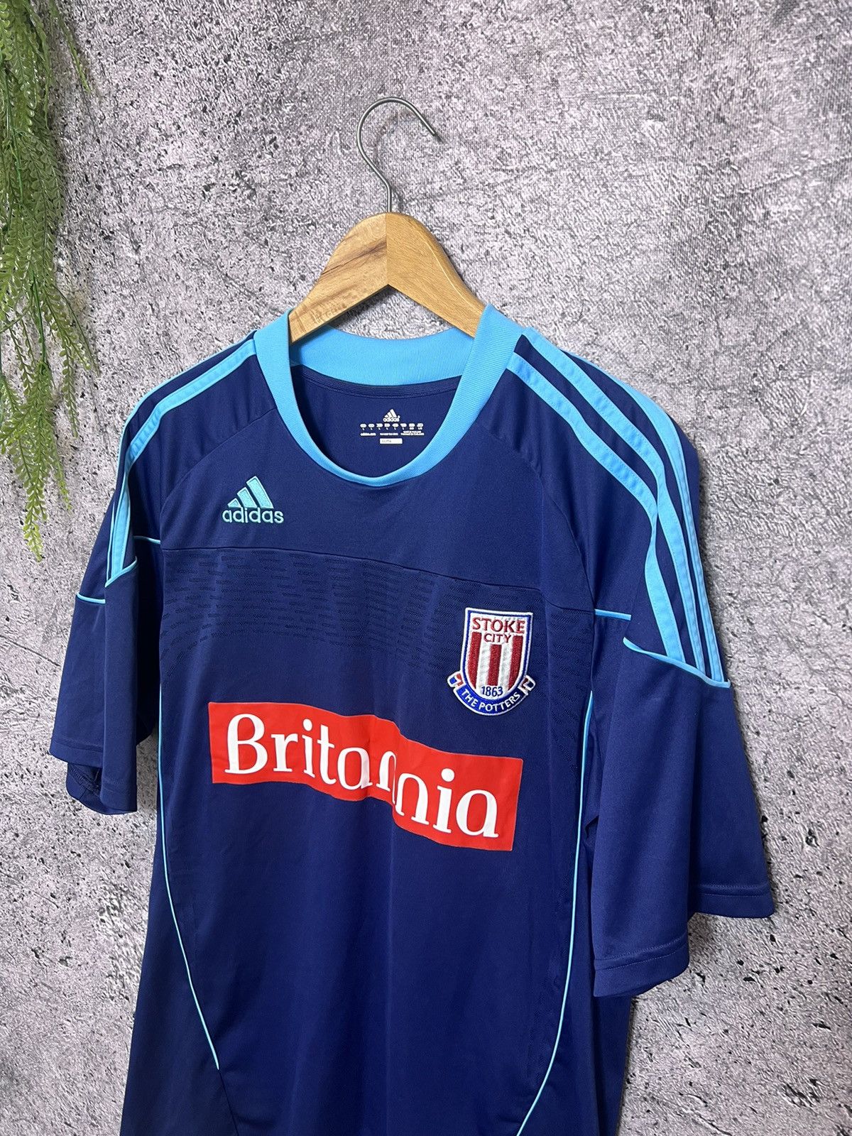 Adidas × Vintage Vintage adidas Stoke City jersey Size US L / EU 52-54 / 3 - 2 Thumbnail