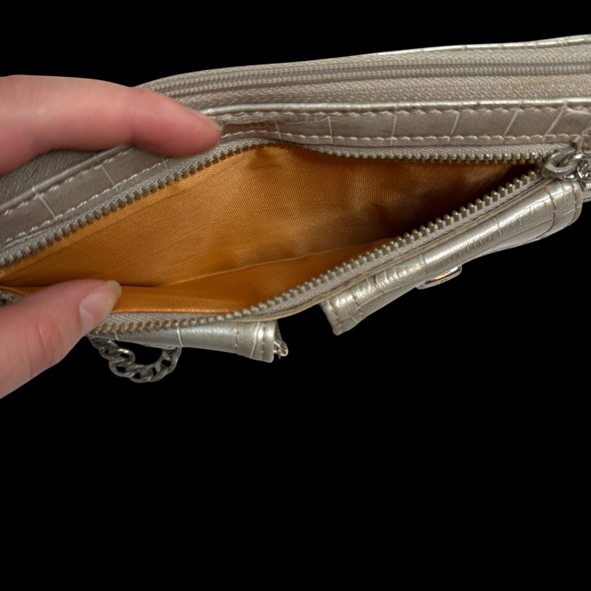 Other KATHY Van Zeeland Crocodile Print Leather Chain Logo Clutch Size ONE SIZE - 10 Thumbnail