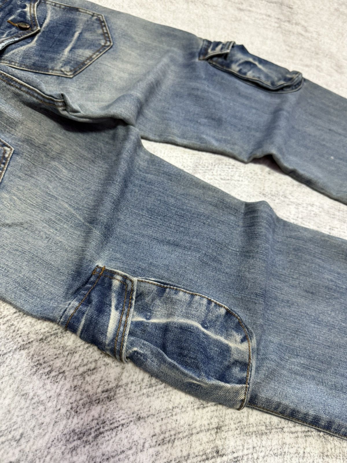 LOWBOX × Le Grande Bleu (L.G.B.) × Tete Homme Bbong San Japan Asymmetrical Cargo Pocket Flared Jeans Size US 30 / EU 46 - 19 Thumbnail