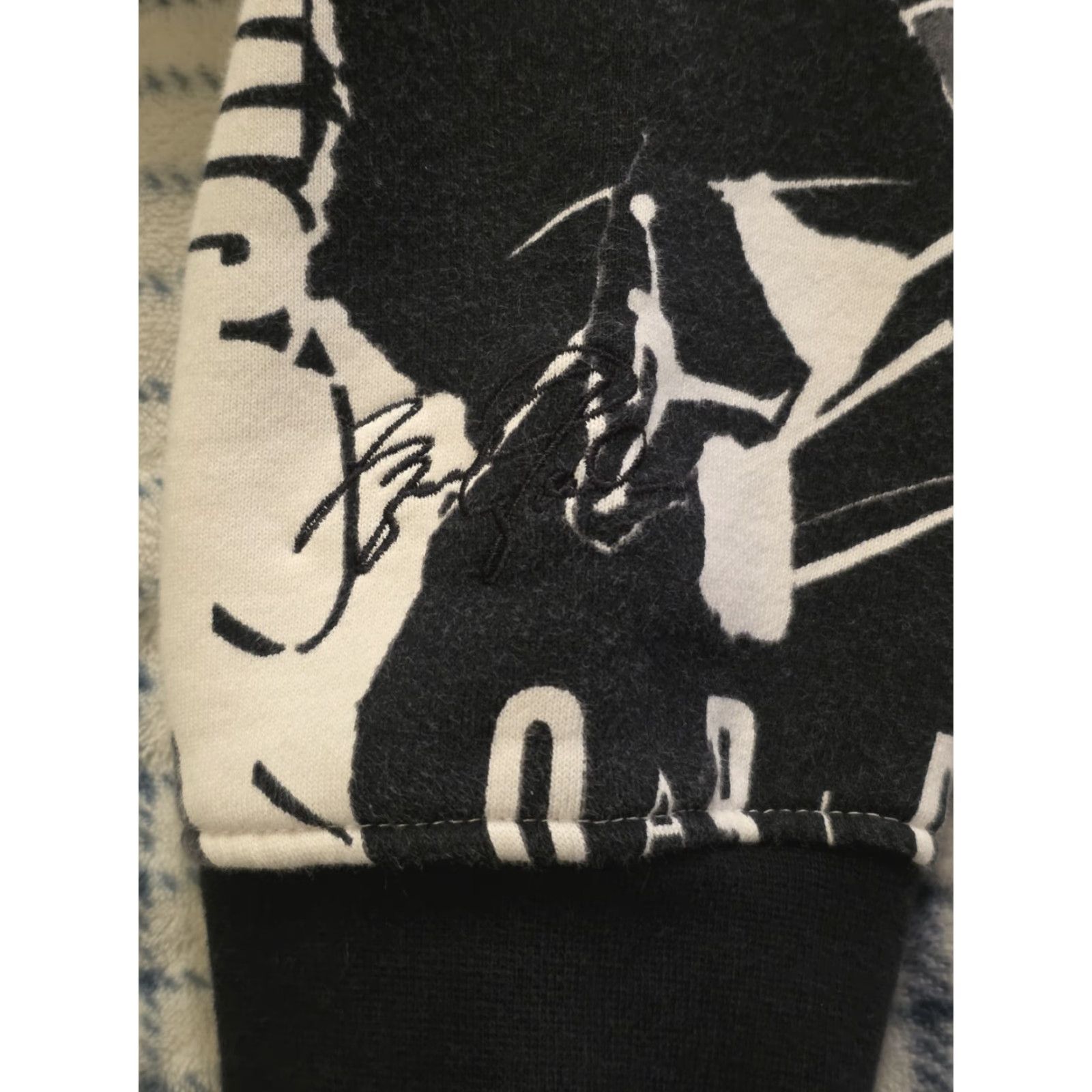 Jordan Brand VINTAGE Nike Air Jordan Essentials All Over Print Pullover Hoodie Black & White Large Size US L / EU 52-54 / 3 - 6 Thumbnail