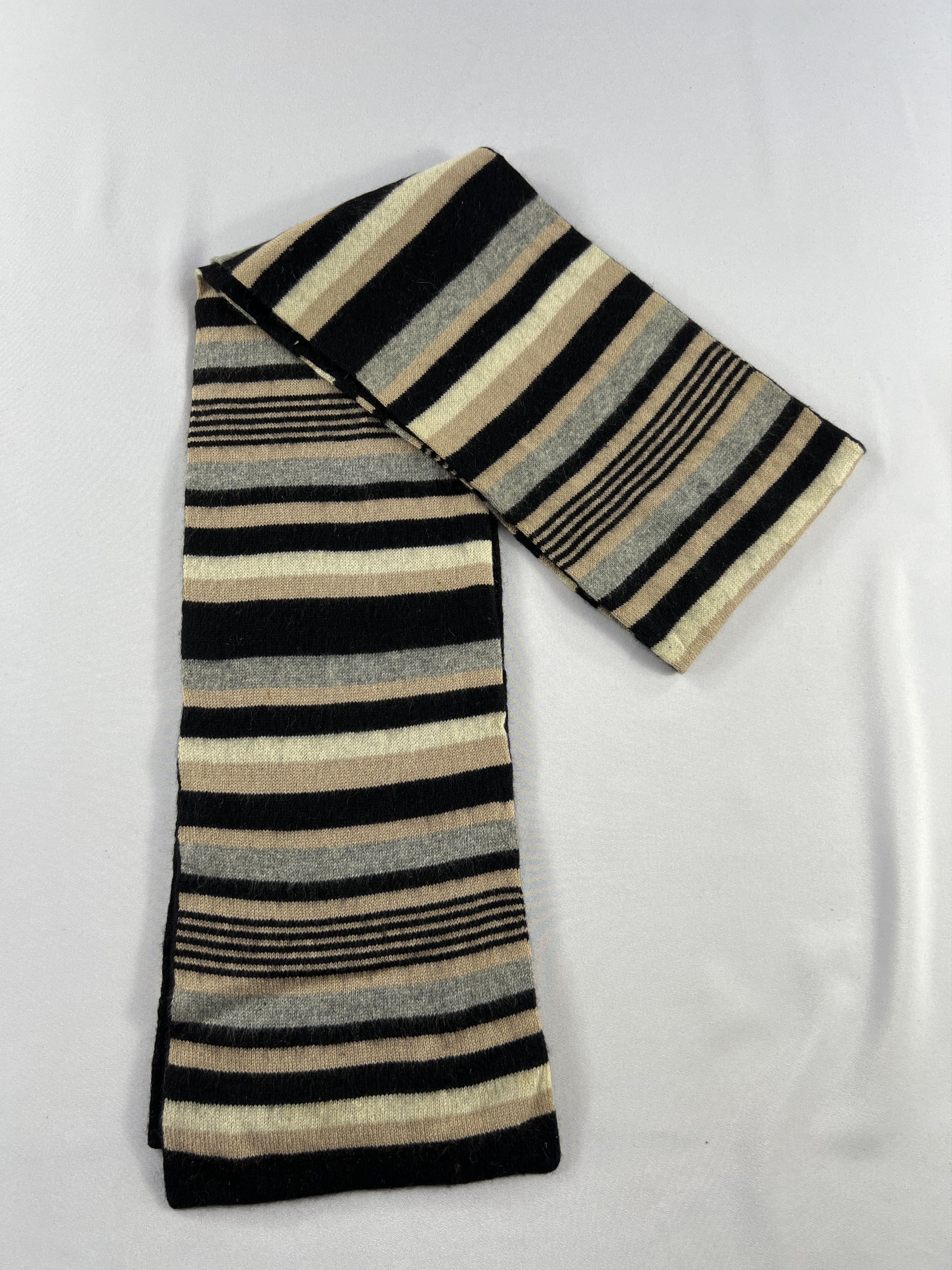 Katharine Hamnett London Katharine Hamnett Scarf / Muffler / Neckwear P1094 Size ONE SIZE - 5 Thumbnail