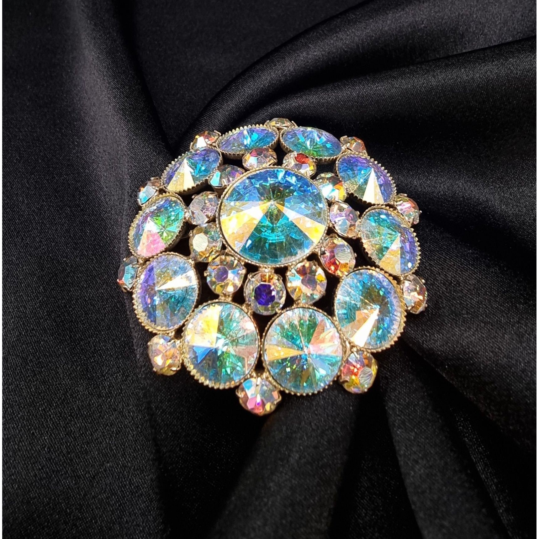 Vintage Vintage 1950's-1960's Watermelon AB Rhinestone Brooch Size ONE SIZE - 2 Thumbnail