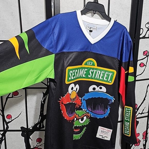 Other Sesame Street Hockey Jersey Size Medium NWT Size US M / EU 48-50 / 2 - 9 Thumbnail