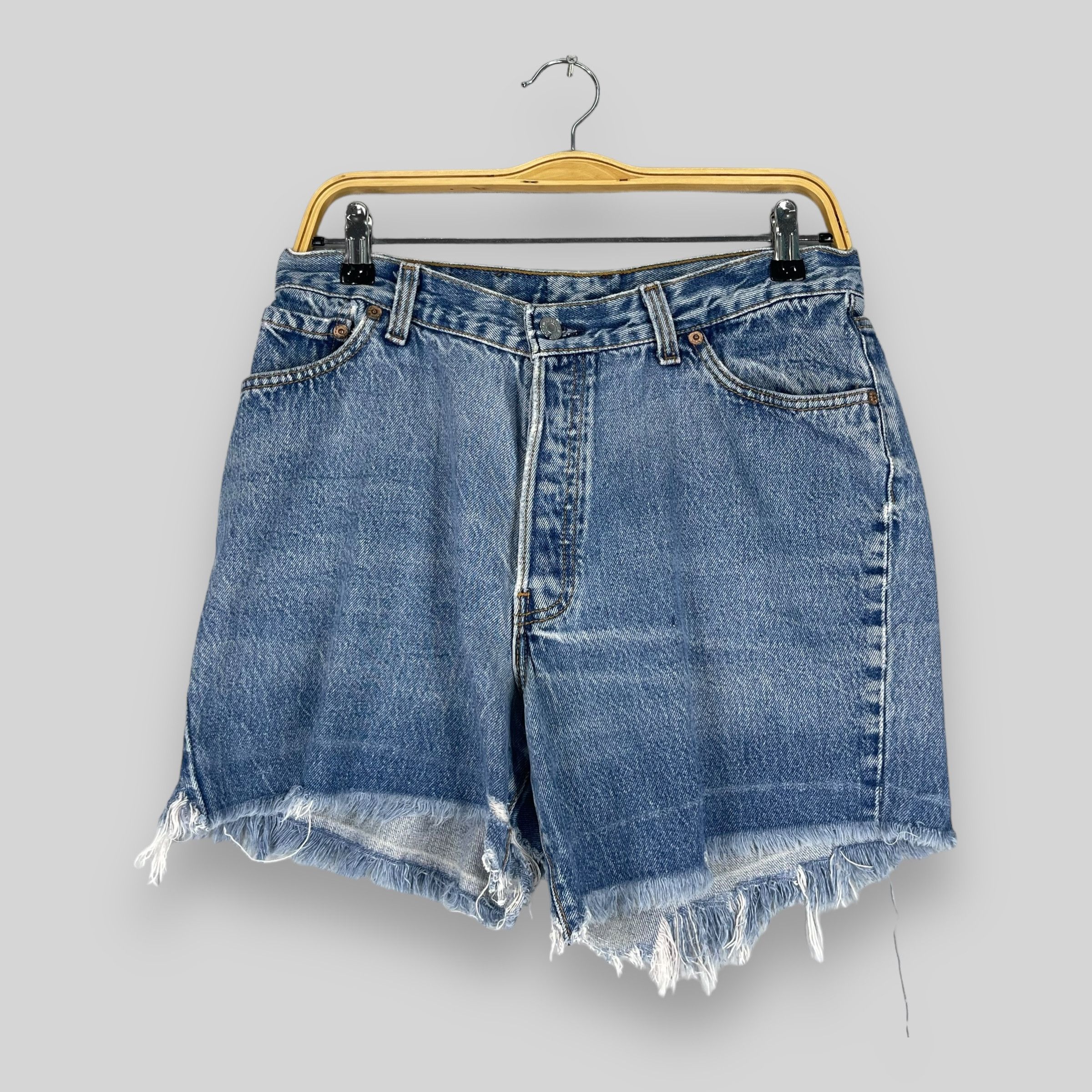 Levi's × Vintage W29 Vintage Distressed Levis 501 Cutoff Reinforced Jeans Size 29" - 1 Thumbnail
