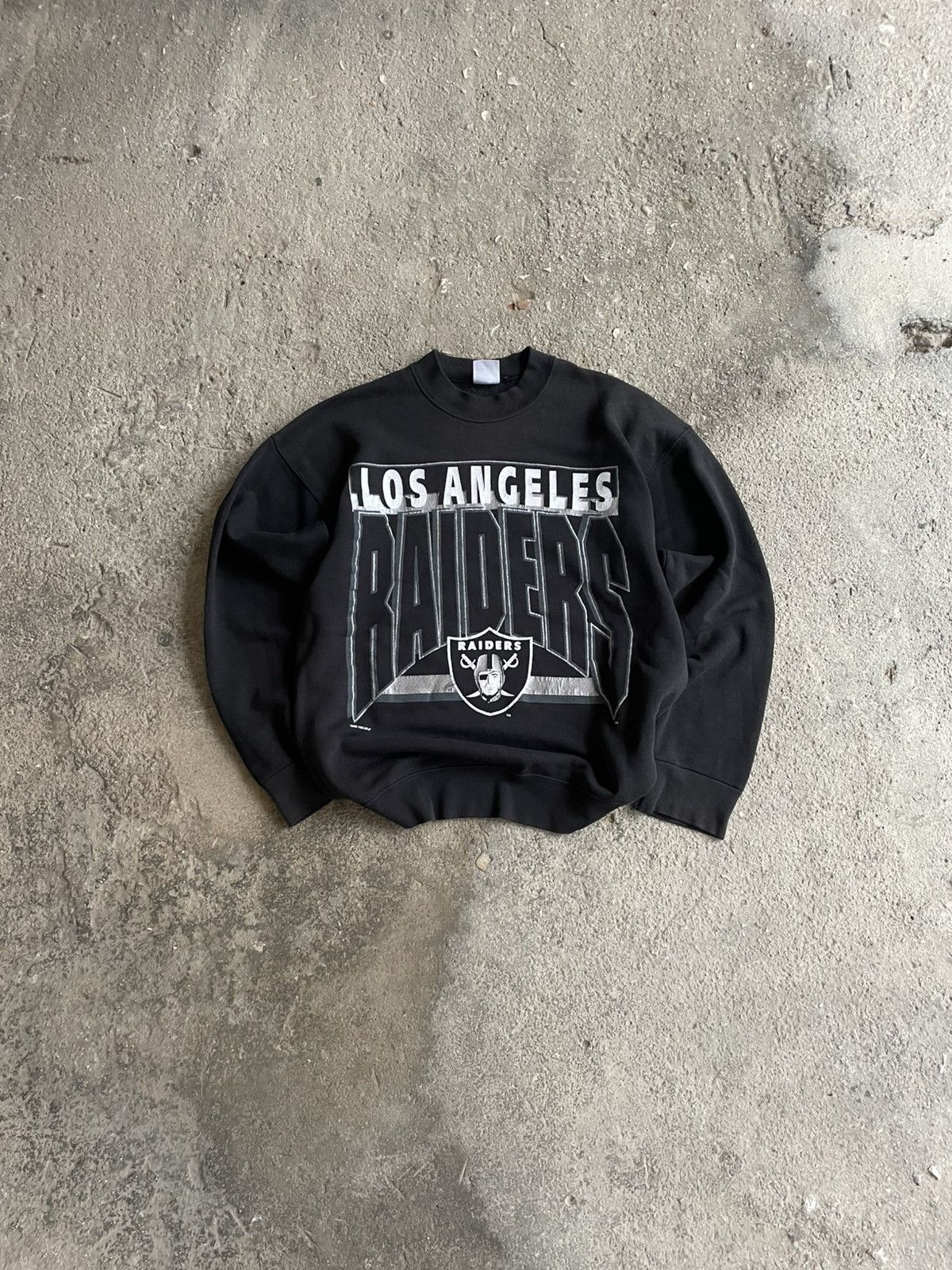NFL 90s Los Angeles Raiders NFL sweatshirt Size US L / EU 52-54 / 3 - 1 Thumbnail