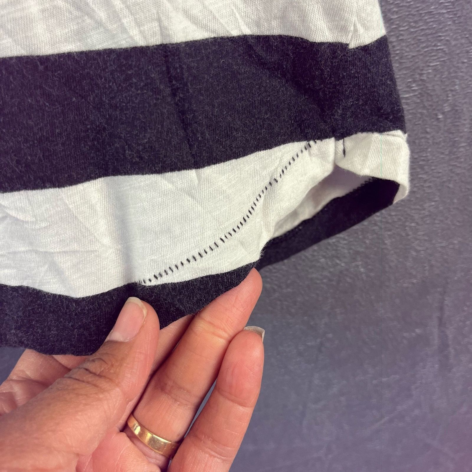 Nike Vintage Nike Striped Women's XL Casual T Shirt Curved Hem Size XL / US 12-14 / IT 48-50 - 7 Thumbnail