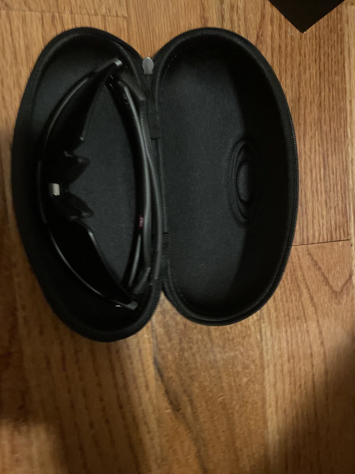 Oakley Black Oakley Sunglasses Unworn Size ONE SIZE - 1 Thumbnail