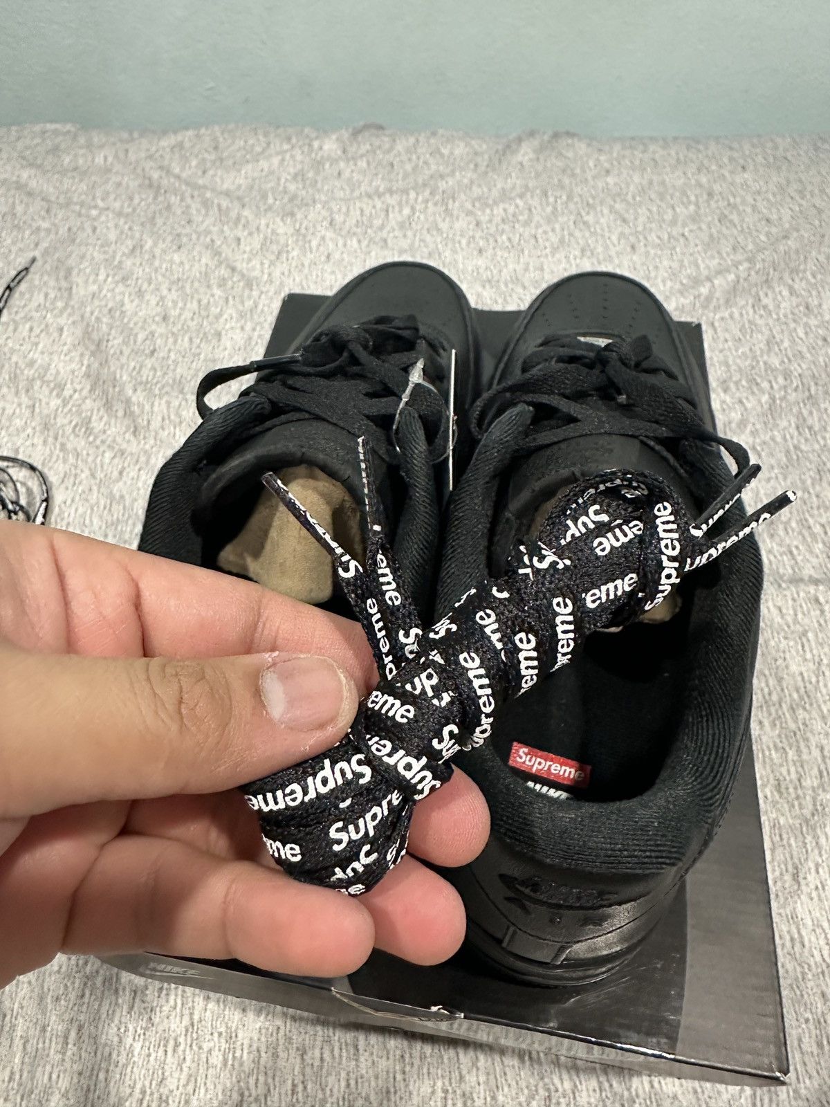 Nike × Supreme SZ 11 US MEN, 12.5 Wmn Nike Air Force 1 Low Supreme Black Size US 11 / EU 44 - 7 Thumbnail