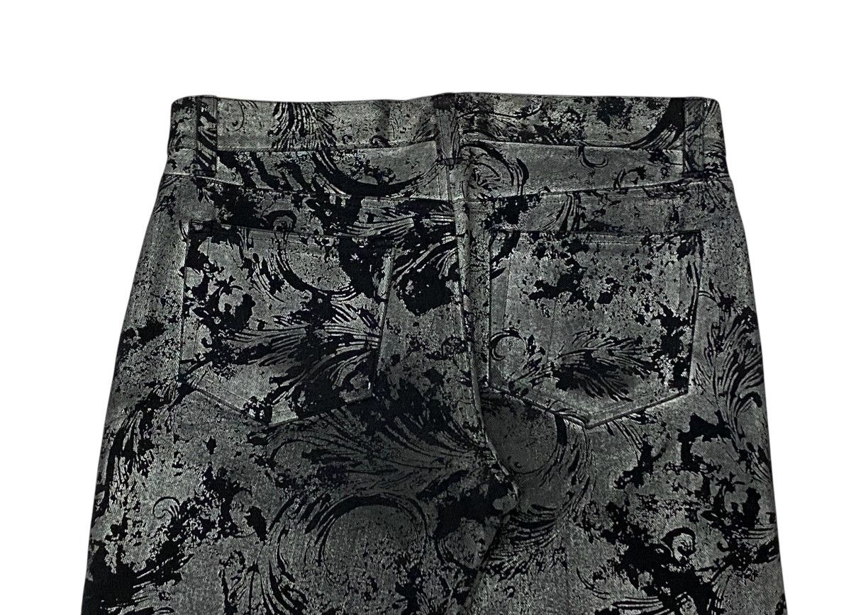 Yoshiyuki Konishi 💃Yoshiyuki Konishi Wax Floral Pattern Flared Denim Pants Size US 30 / EU 46 - 8 Thumbnail