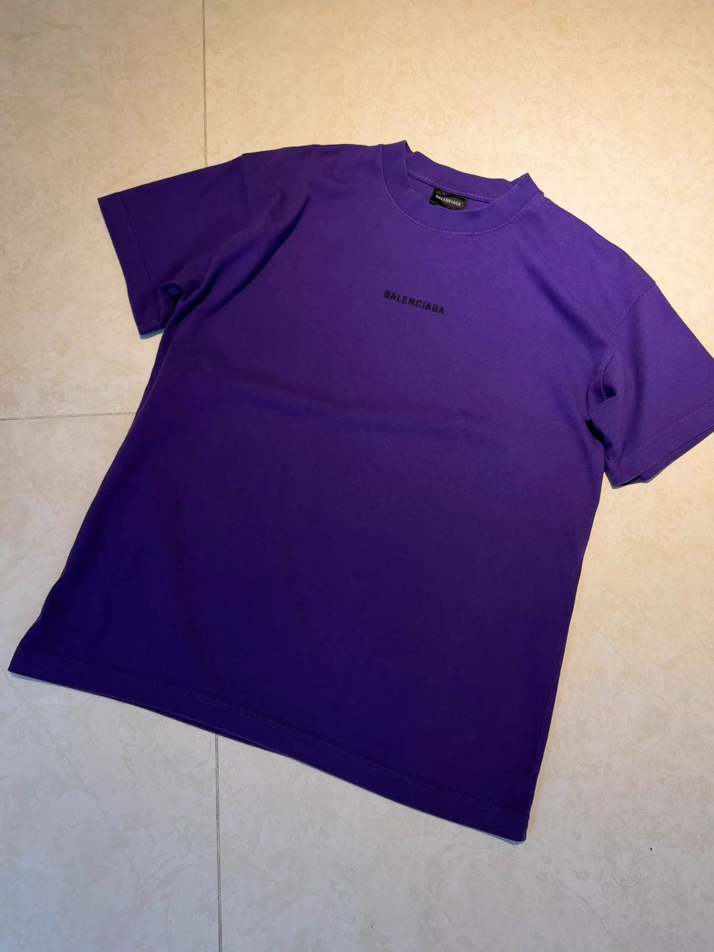 Balenciaga Balenciaga FW22 Purple Embroidered Logo Short Sleeve Tee XS Size US XS / EU 42 / 0 - 1 Thumbnail