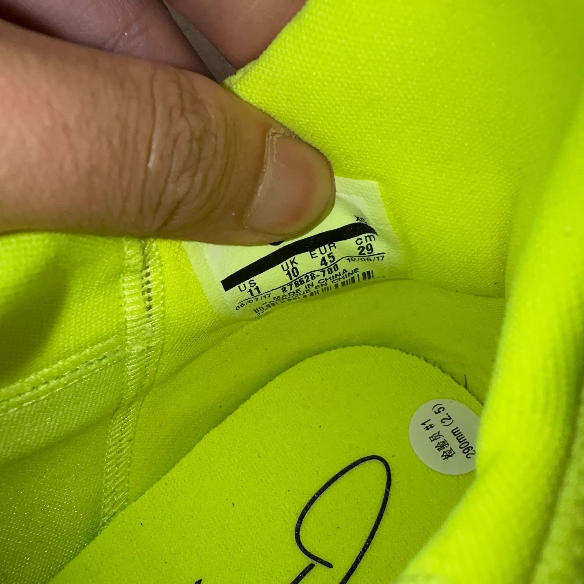 Nike Nike PG1 Volt Size 45 Size US 11 / EU 44 - 7 Thumbnail