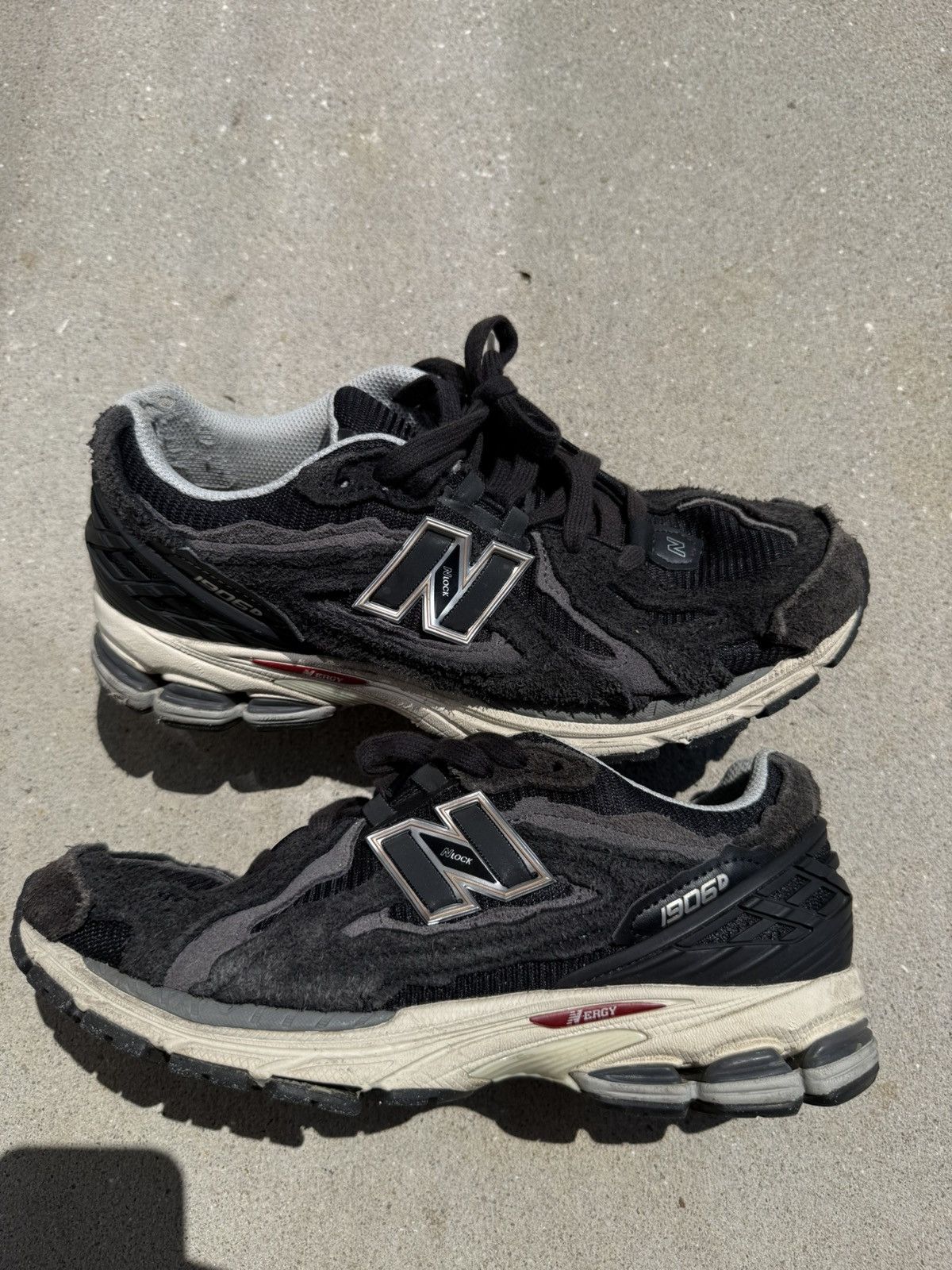 New Balance New Balance 1906D “Protection Pack” Size US 9.5 / EU 42-43 - 1 Thumbnail