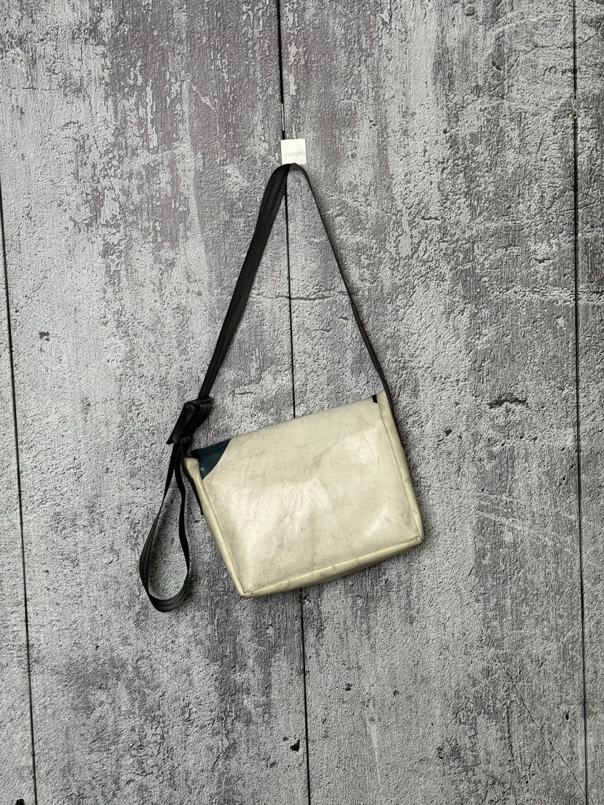 Freitag FREITAG G5.1 Messenger Bag Upcycled Truck Tarp Crossbody Size ONE SIZE - 10 Thumbnail