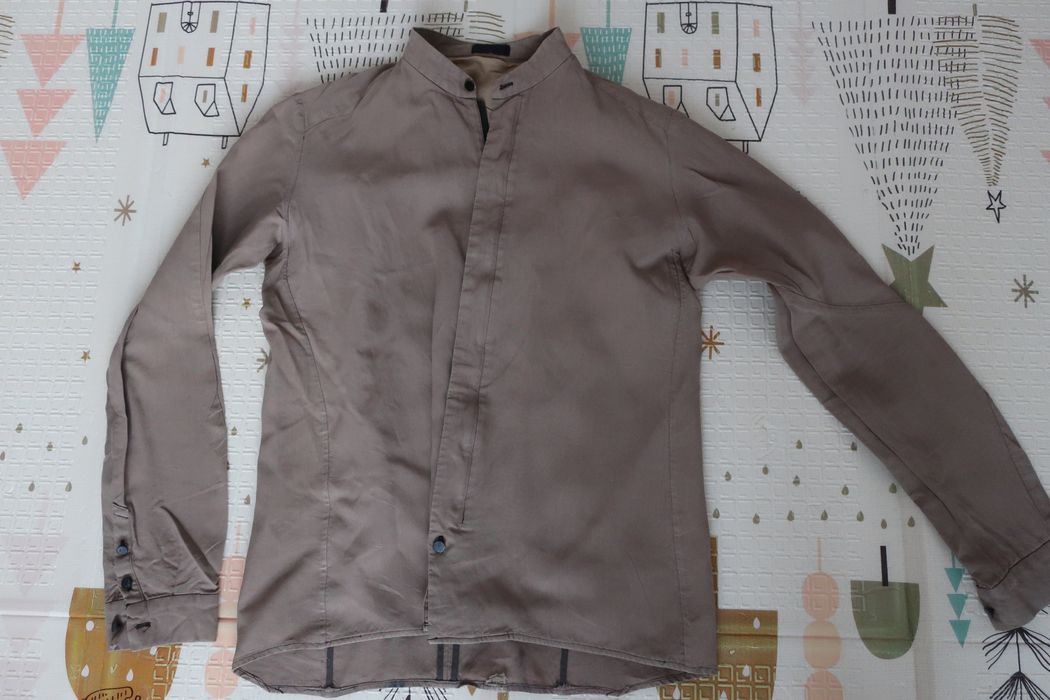 Devoa ramie zipped shirt in dark sand | Grailed