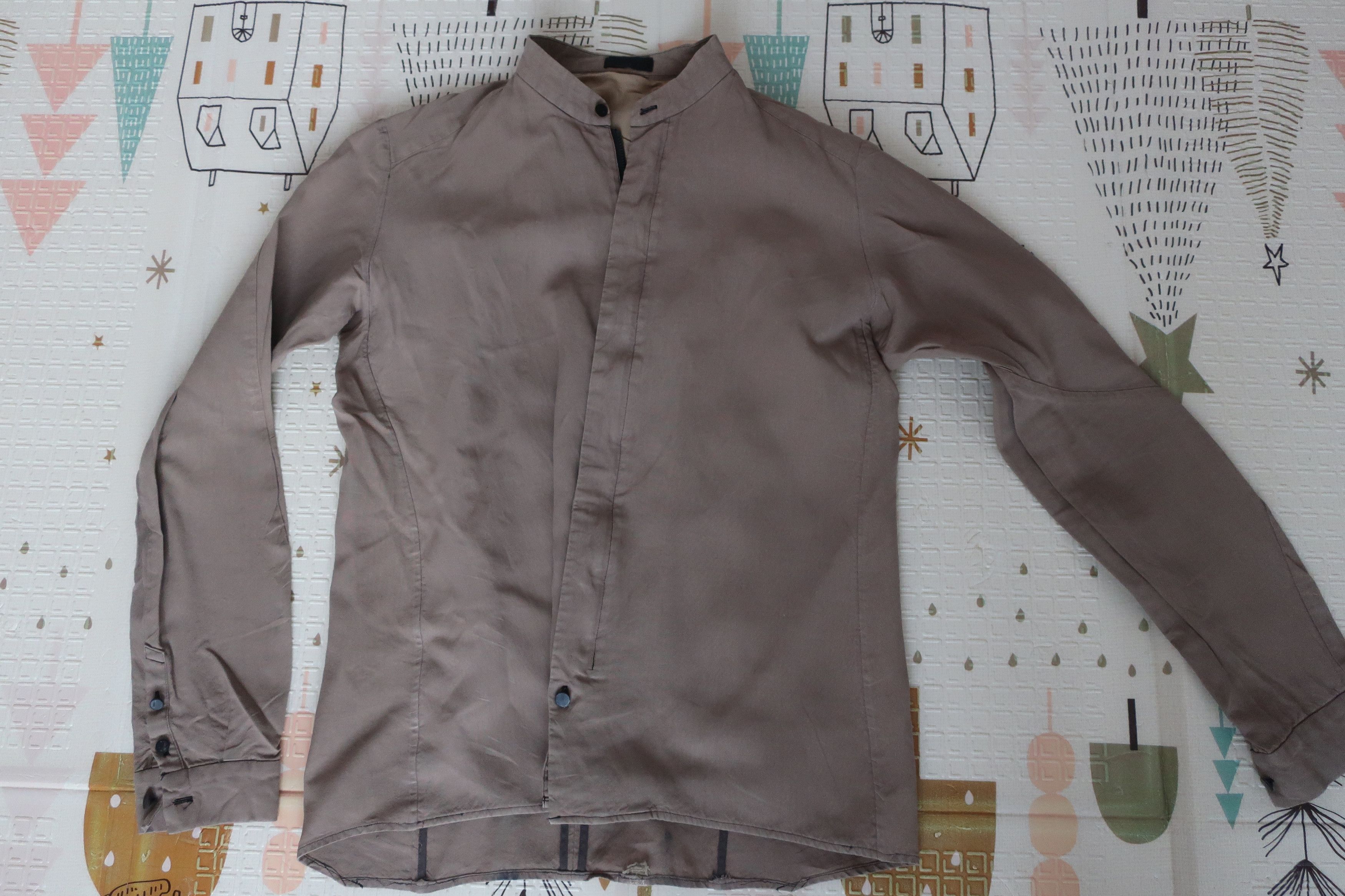 image of Devoa Ramie Zipped Shirt In Dark Sand, Men's (Size Small)